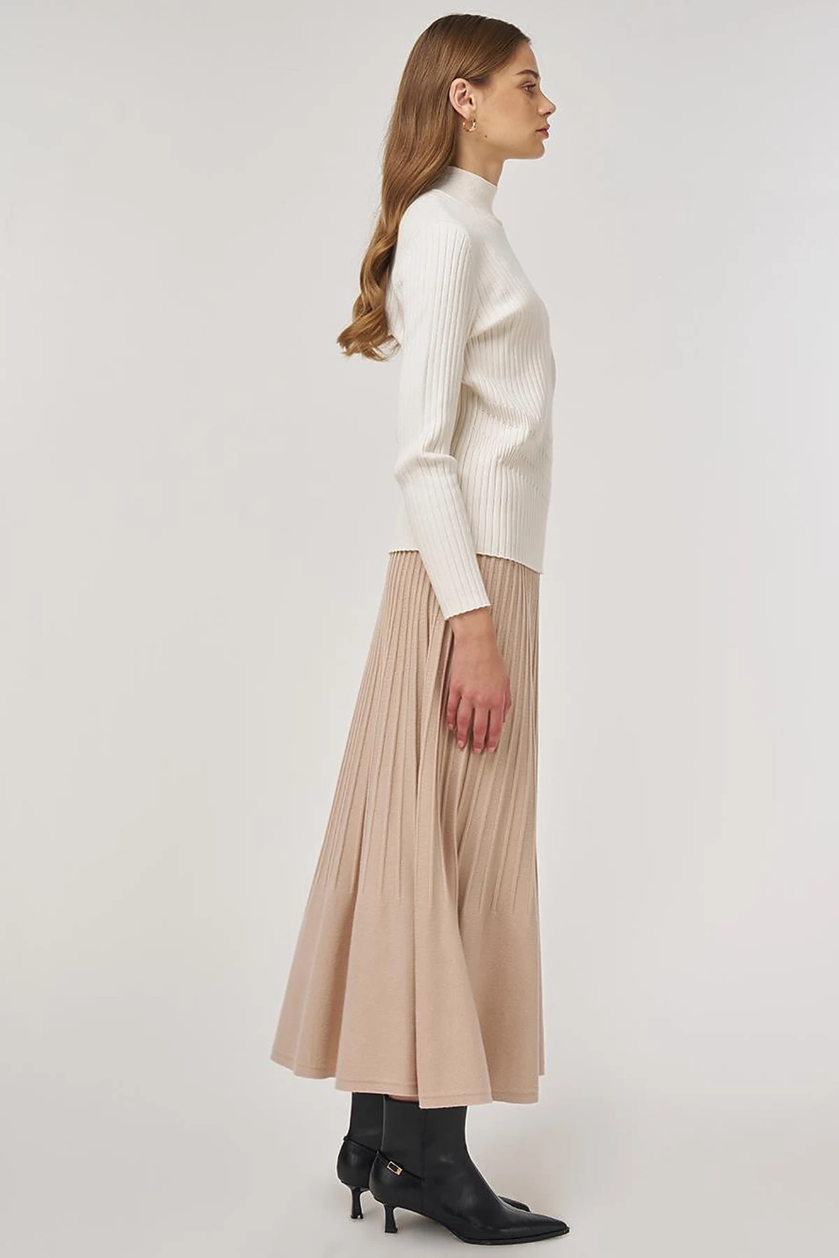 Ribbed Viscose Knit Sweater Cream