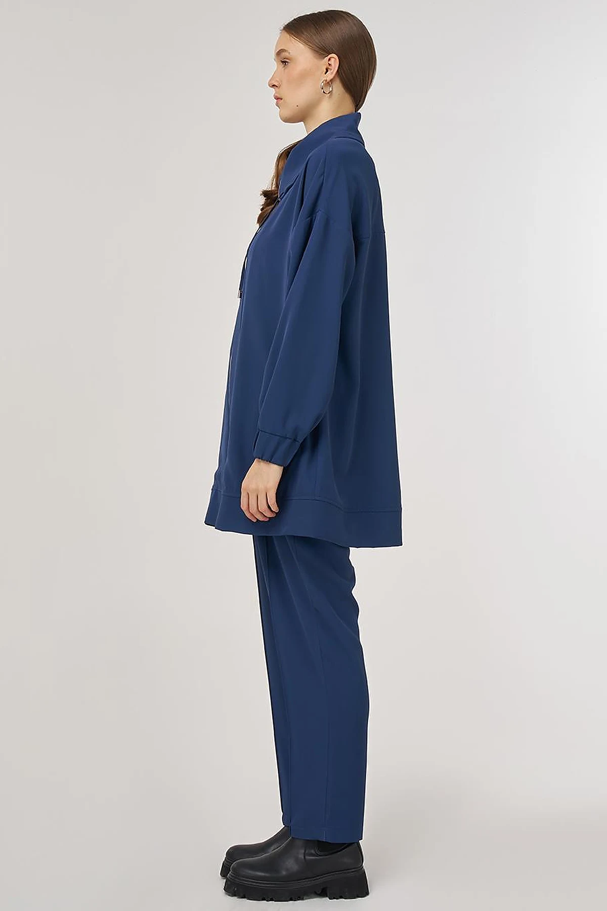 Wide-Collar Two-Piece Set Indigo