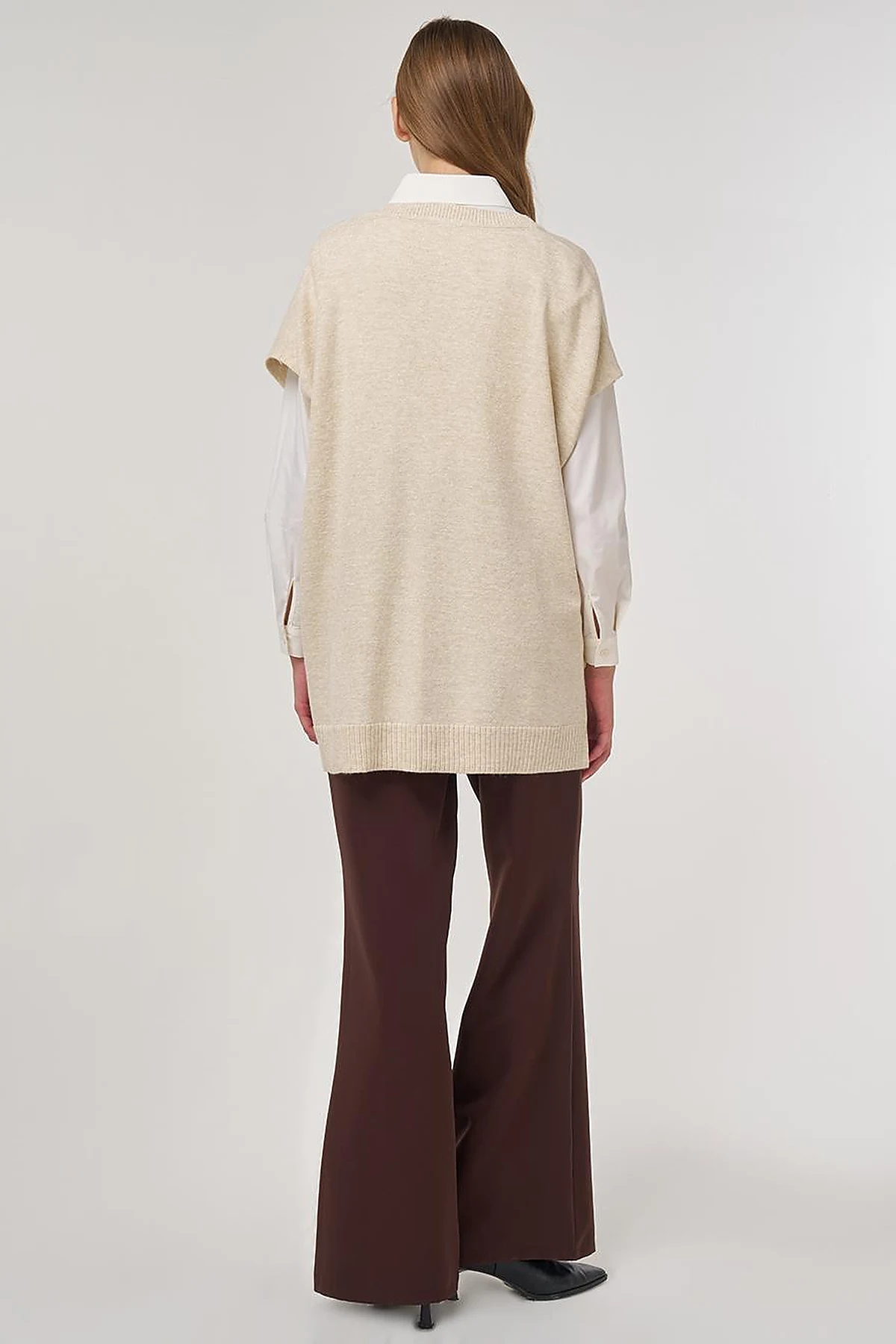 V-Neck Knit Vest Cream