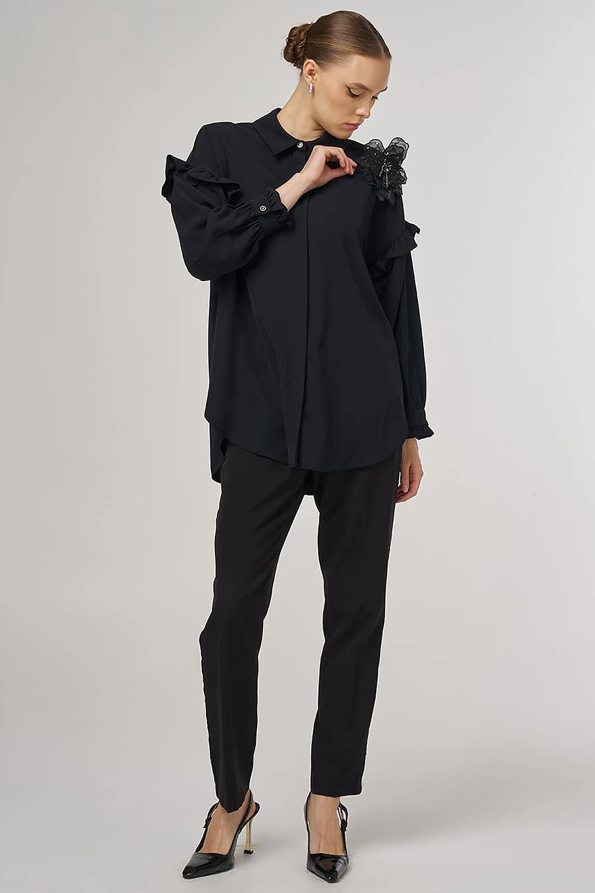 Ruffle-Detail Elegant Tunic Black