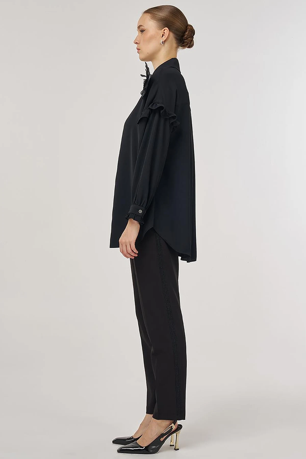 Ruffle-Detail Elegant Tunic Black