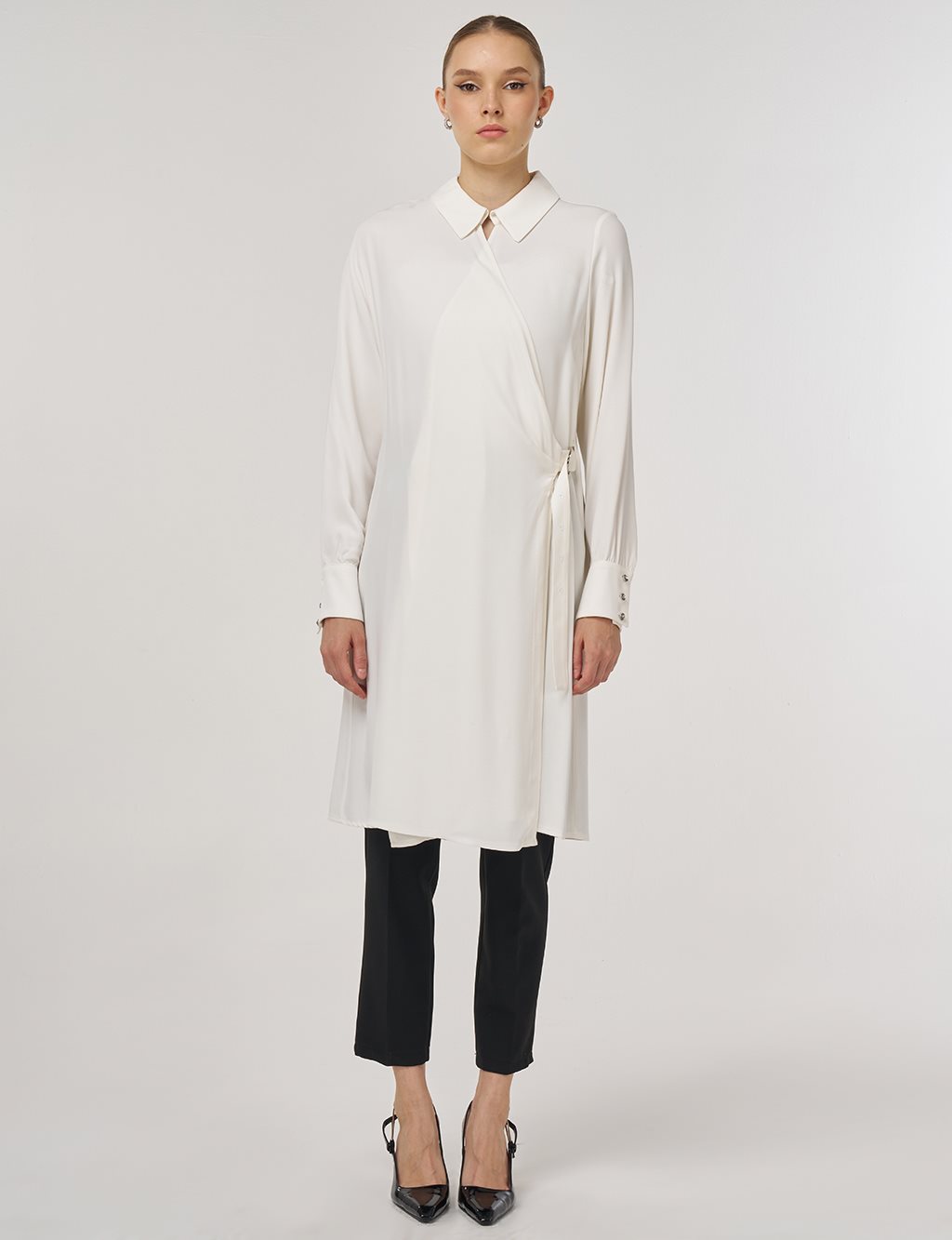 Metal Tokalı Uzun Tunik Ekru