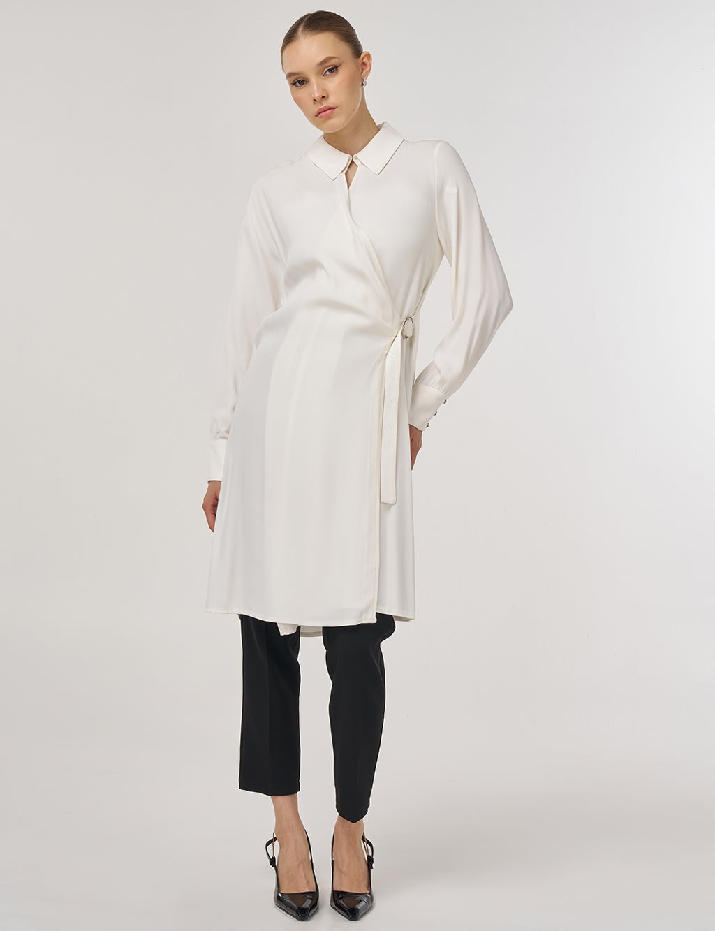 Metal Tokalı Uzun Tunik Ekru