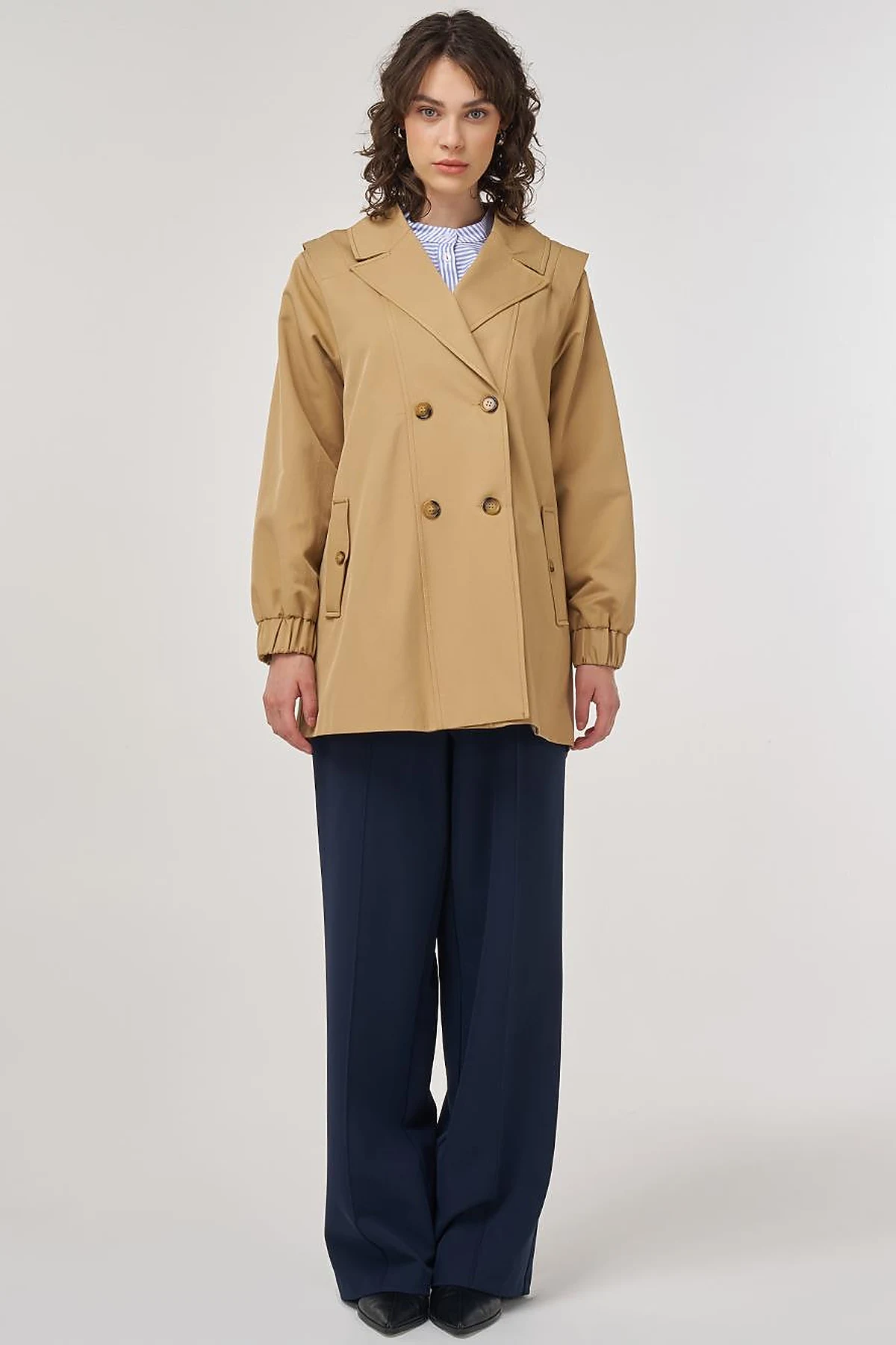 Elastic Cuff Shoulder Detailed Double-Breasted Jacket Beige