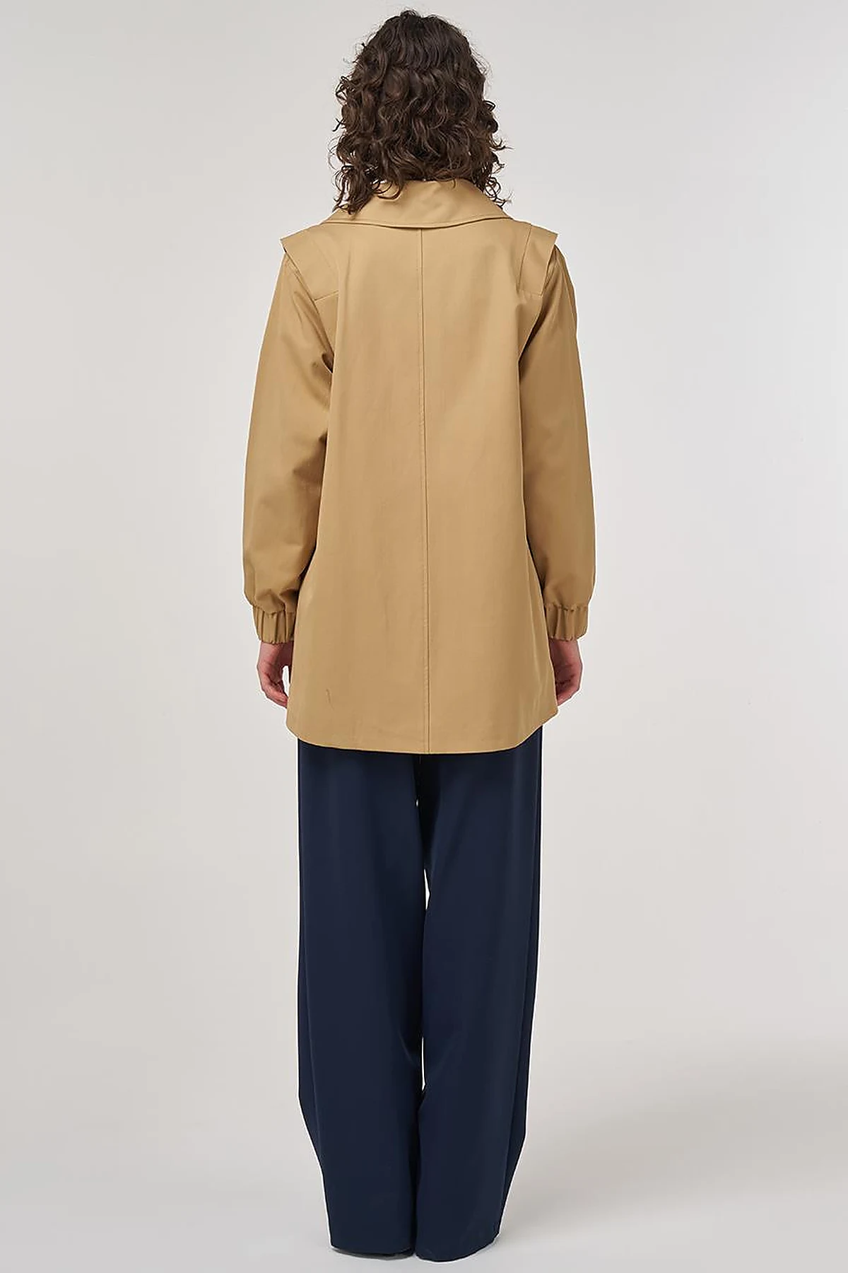 Elastic Cuff Shoulder Detailed Double-Breasted Jacket Beige