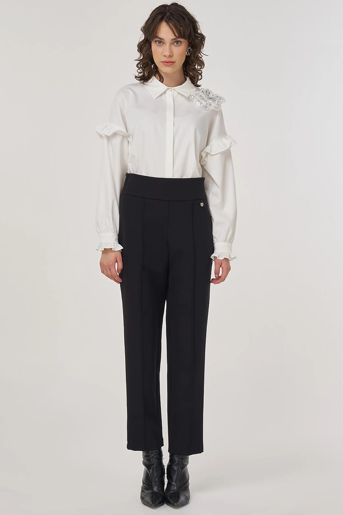High-Waisted Straight-Leg Trousers Black
