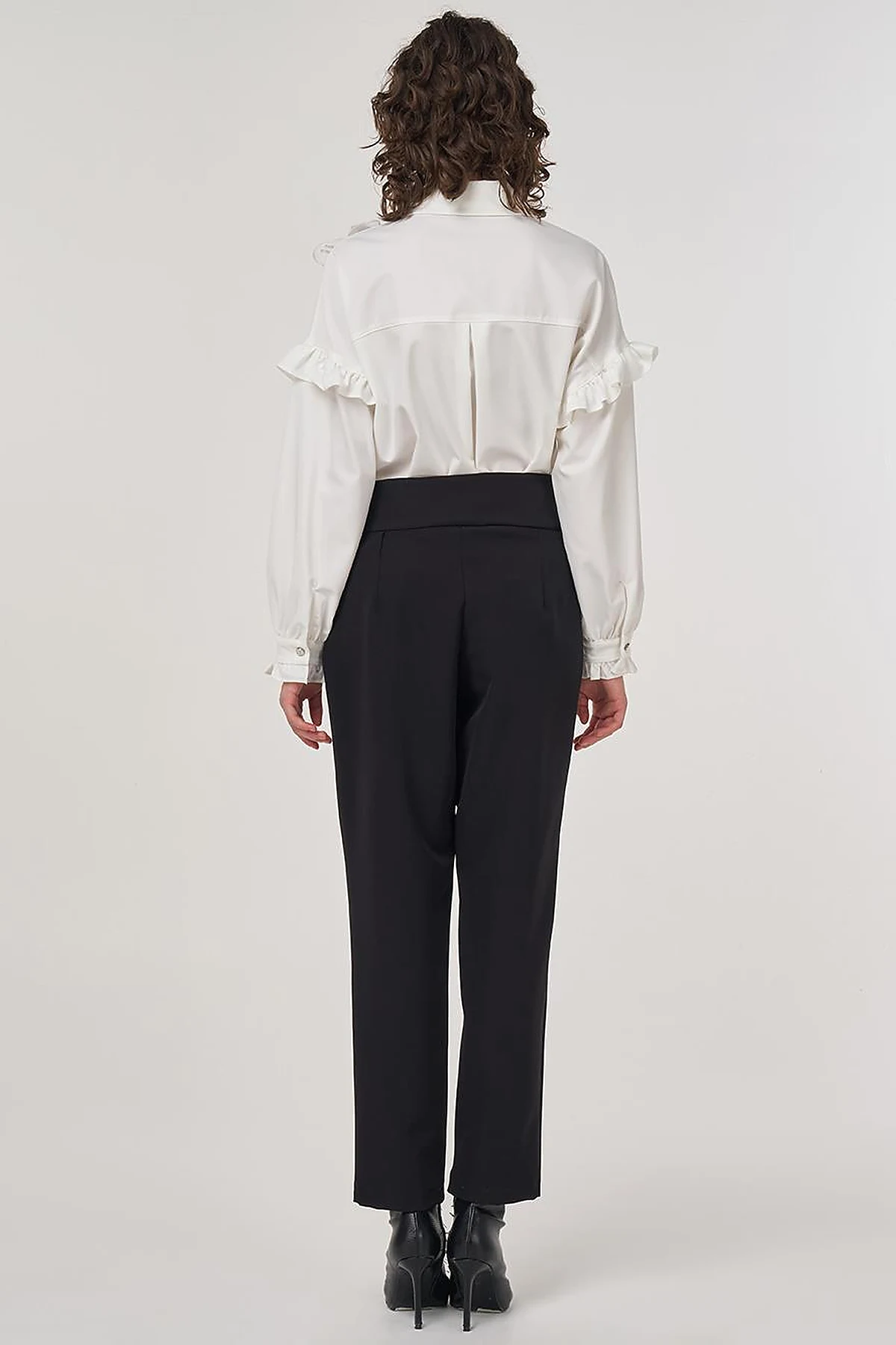 High-Waisted Straight-Leg Trousers Black