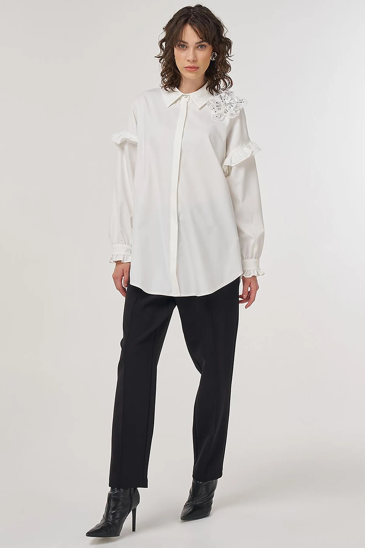Ruffle-Detailed Chic Tunic in Ecru