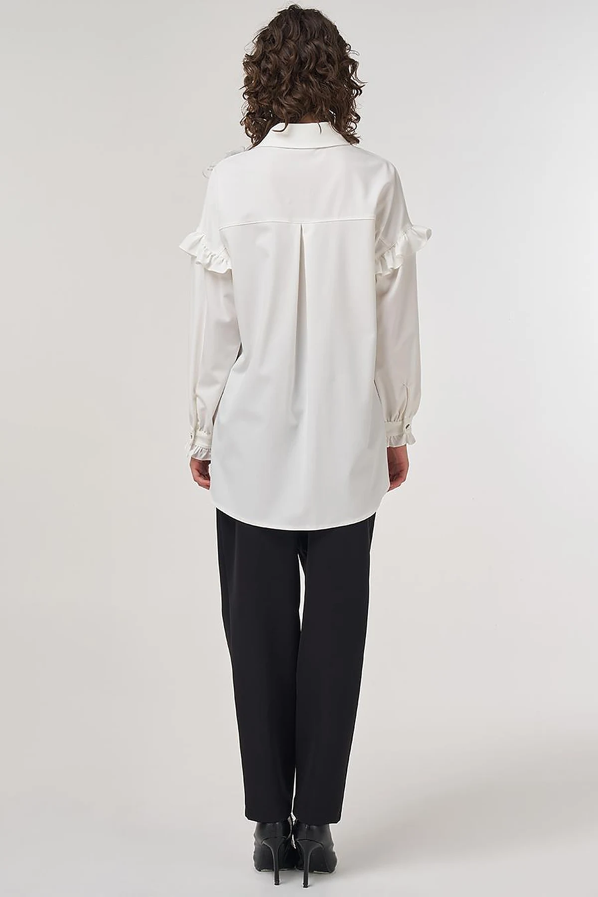 Ruffle-Detailed Chic Tunic in Ecru
