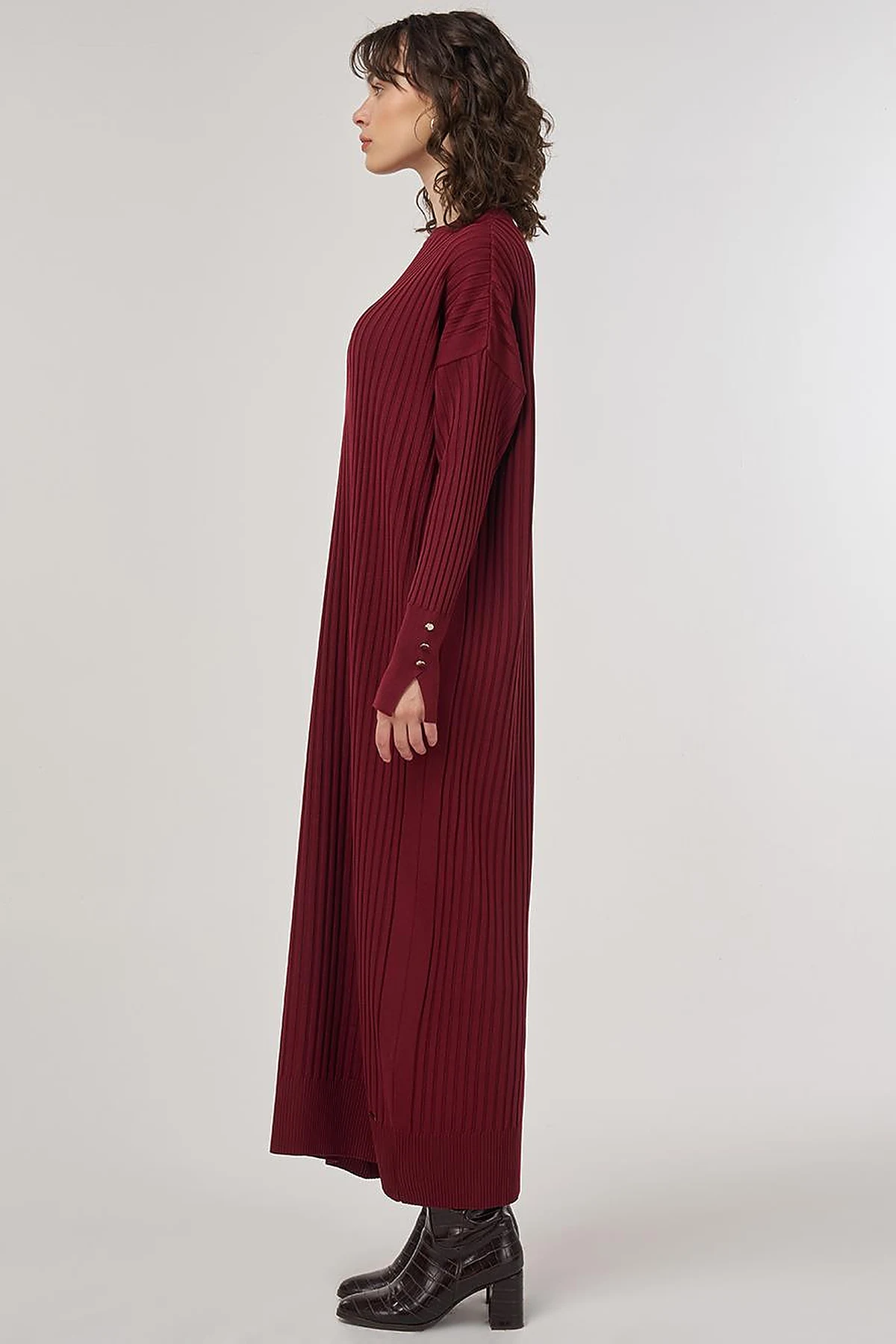 Ribbed Crew Neck Knit Maxi Dress Burgundy