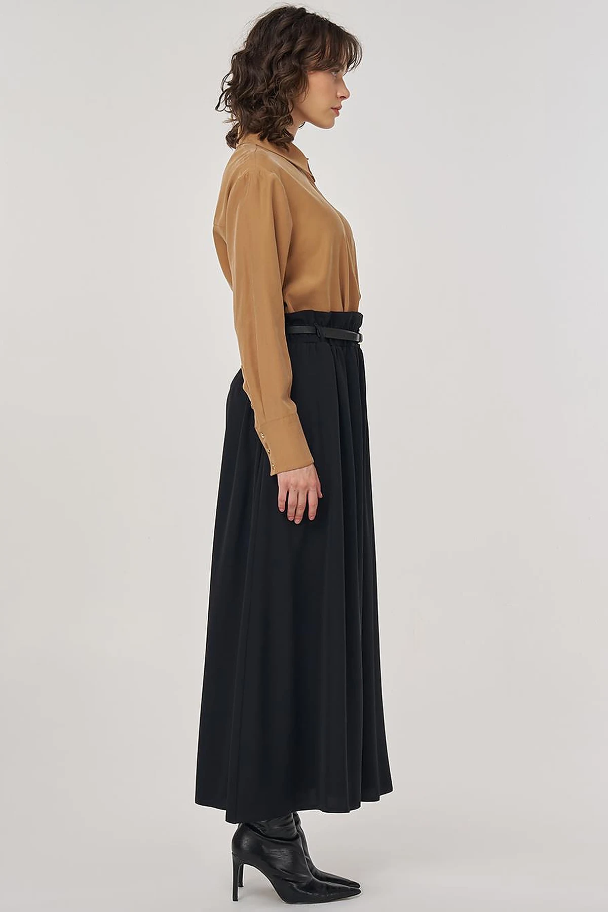 Belt Detail Flared Skirt Black
