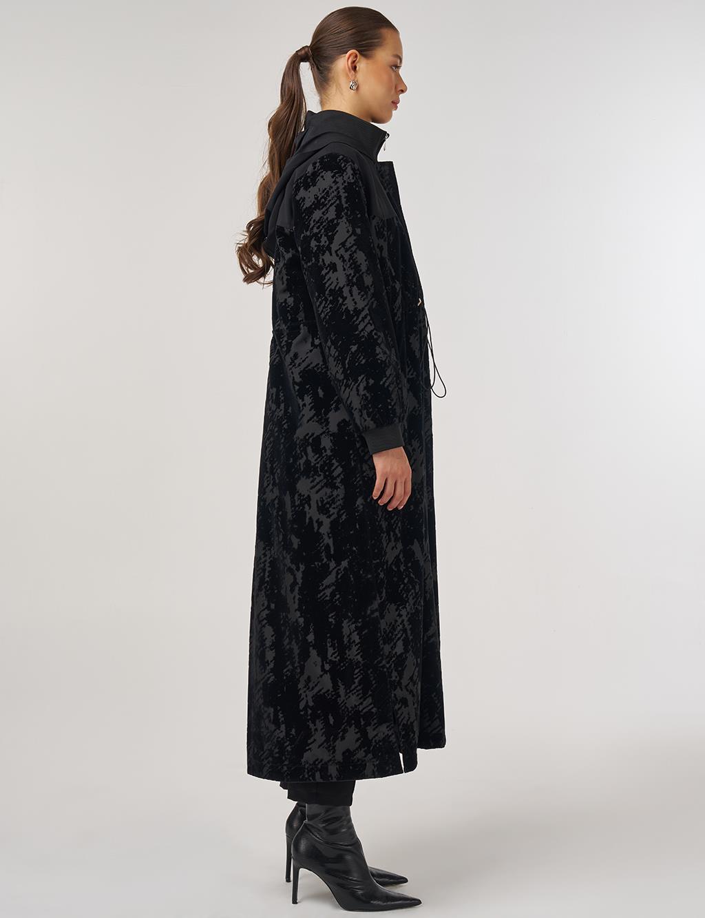 Abstract Patterned Garnish Placket Hidden Jacket in Black