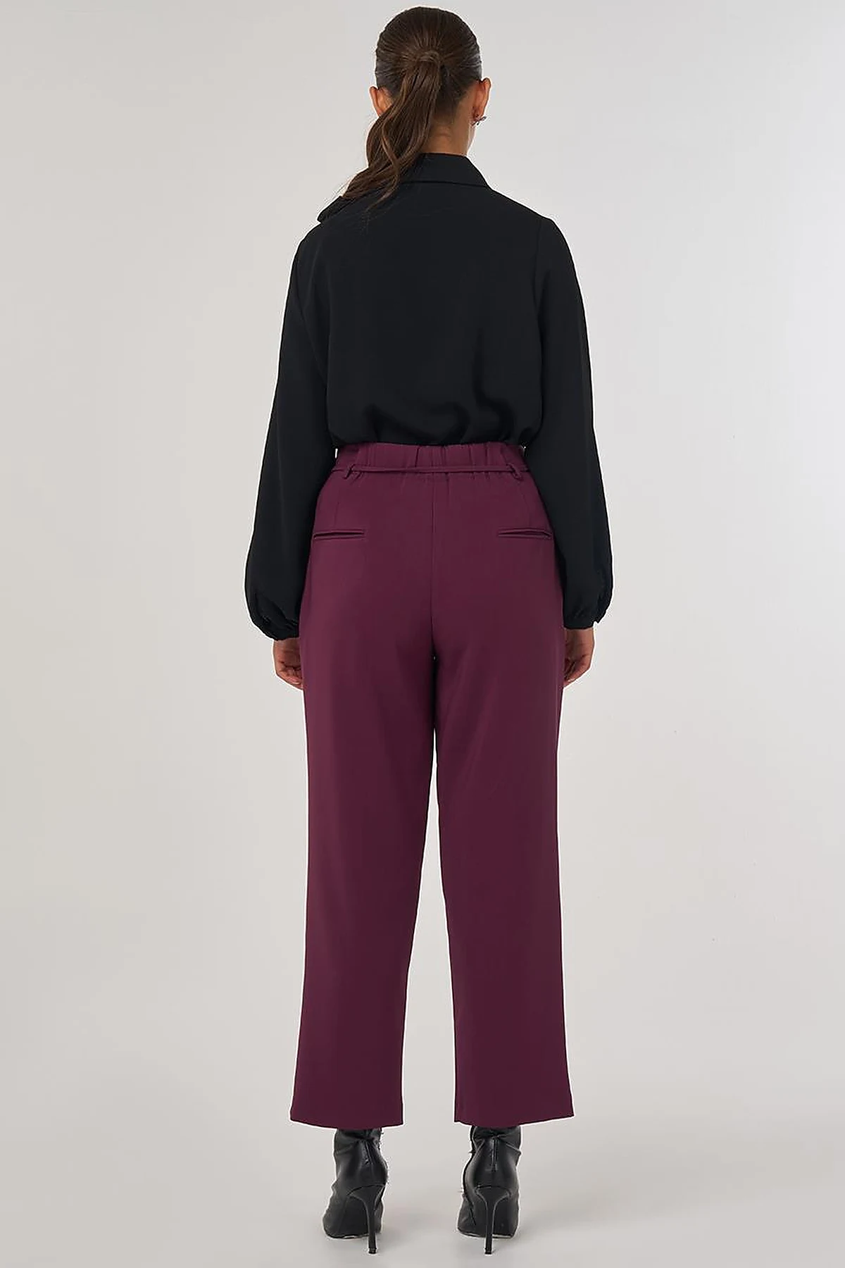 Pleated Lace-Up Belted Pipe-Leg Trousers in Fig