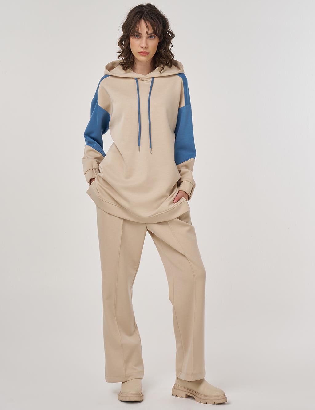 Relaxed Fit Two-Piece Set in Light Beige