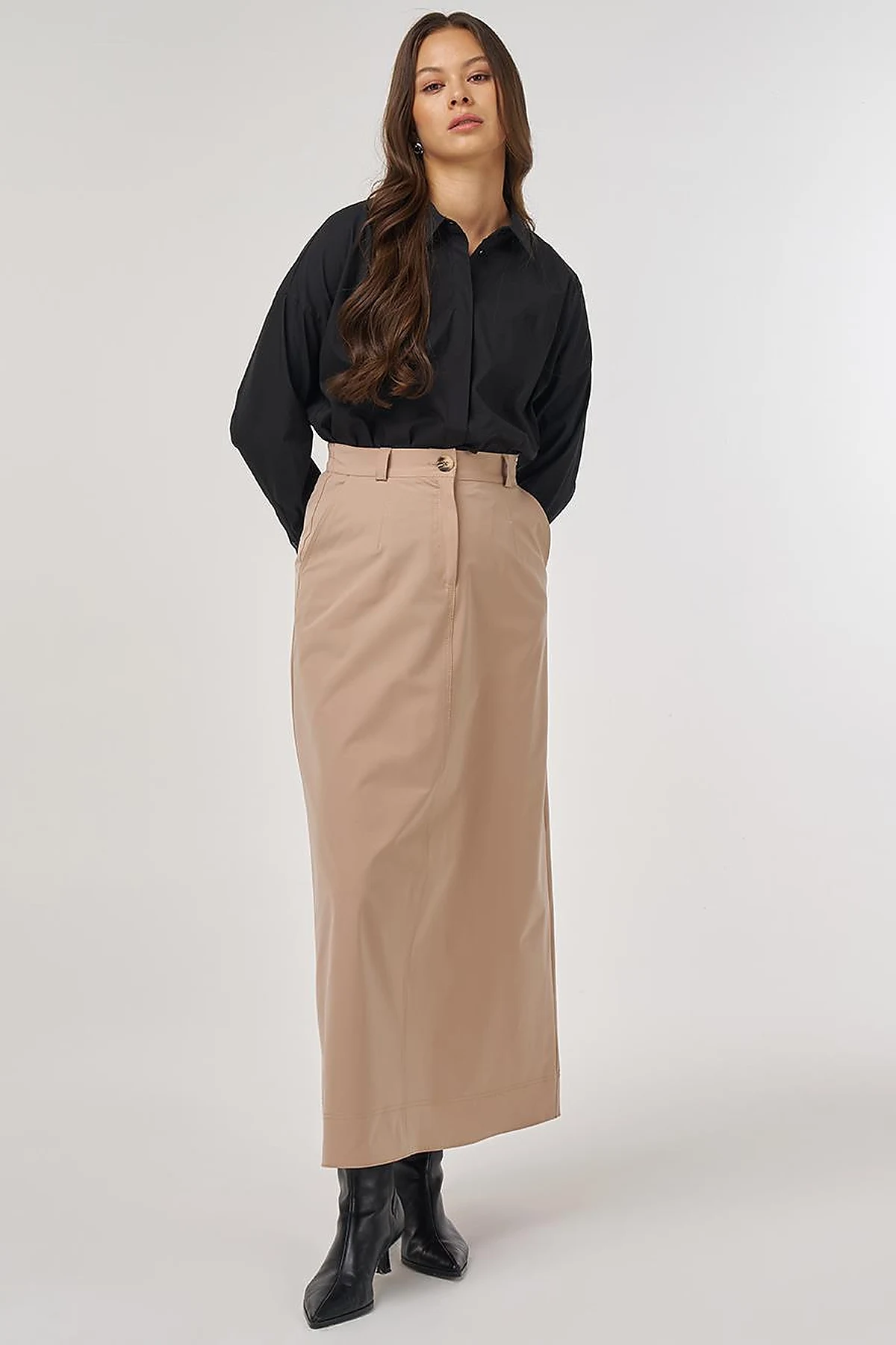 Zippered Pocket Skirt in Beige