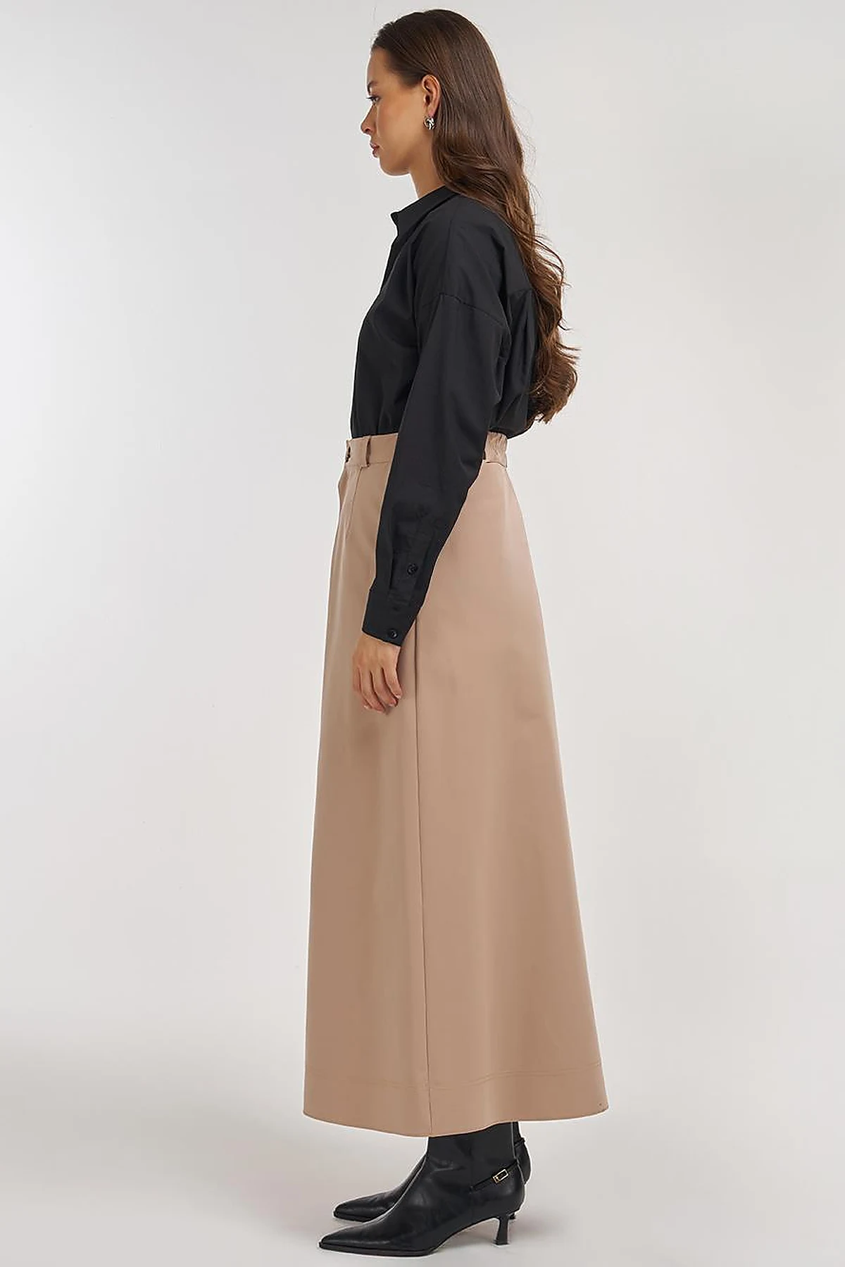 Zippered Pocket Skirt in Beige