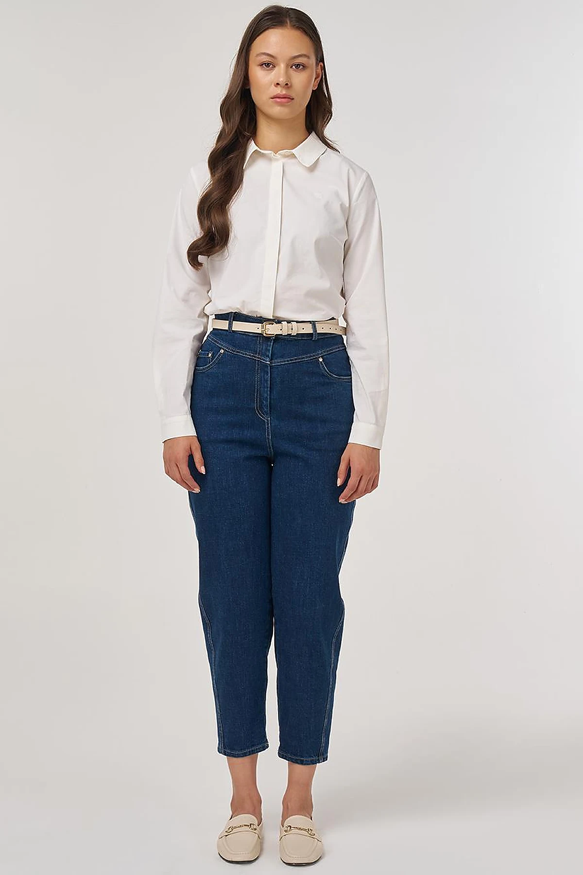 High-Waist Carrot Cut Denim Pants Blue