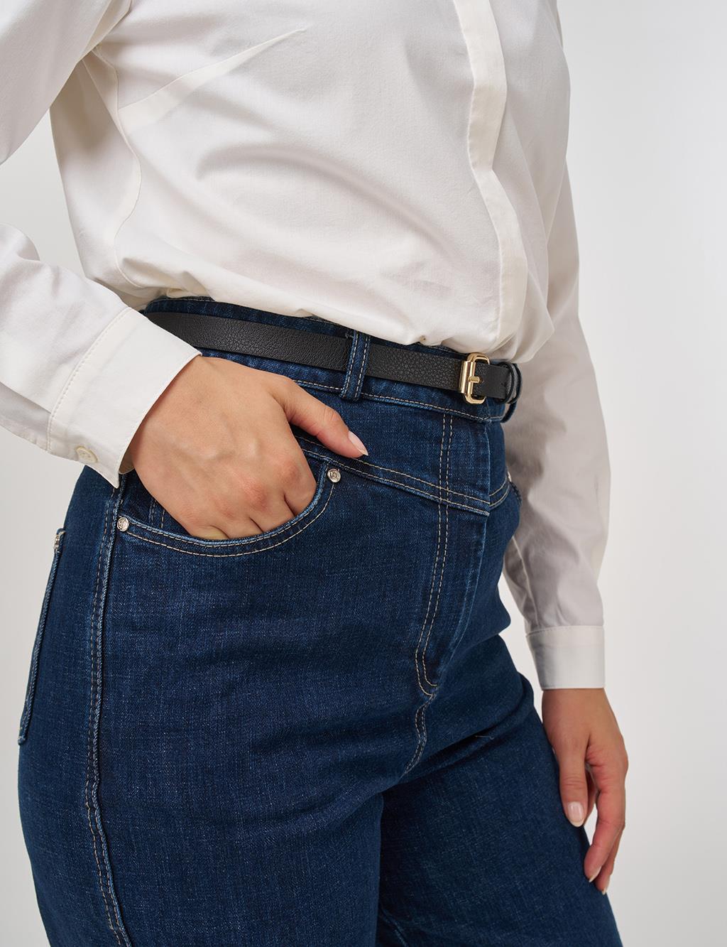 High-Waist Carrot Cut Denim Pants Navy Blue