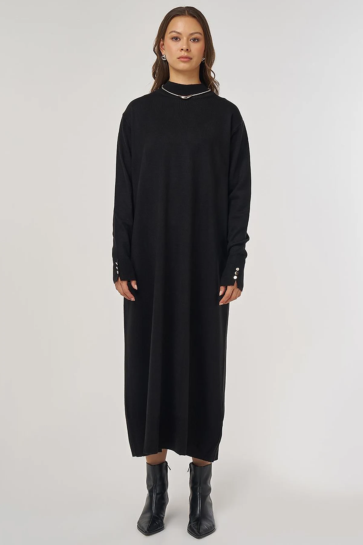 Half Turtleneck Knit Dress in Plain Black