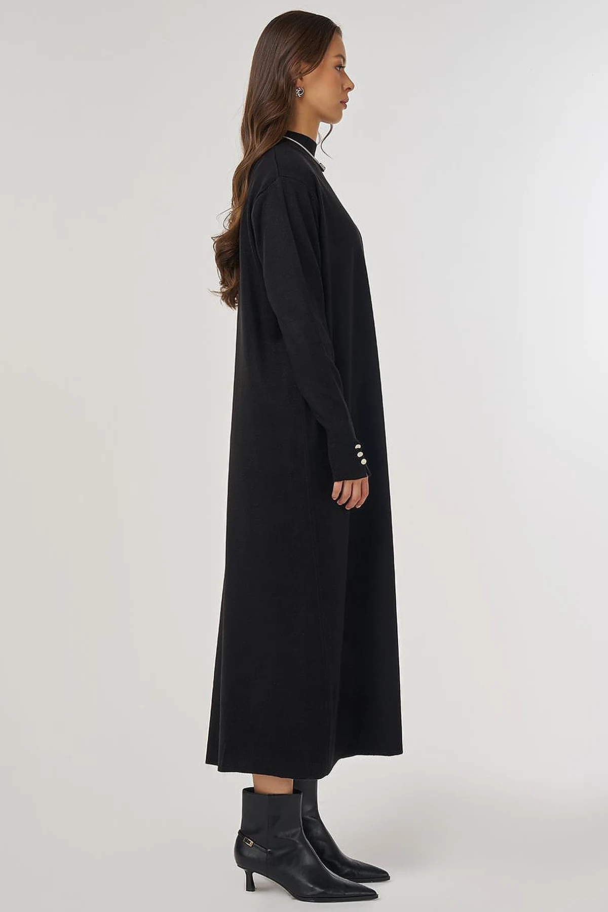 Half Turtleneck Knit Dress in Plain Black