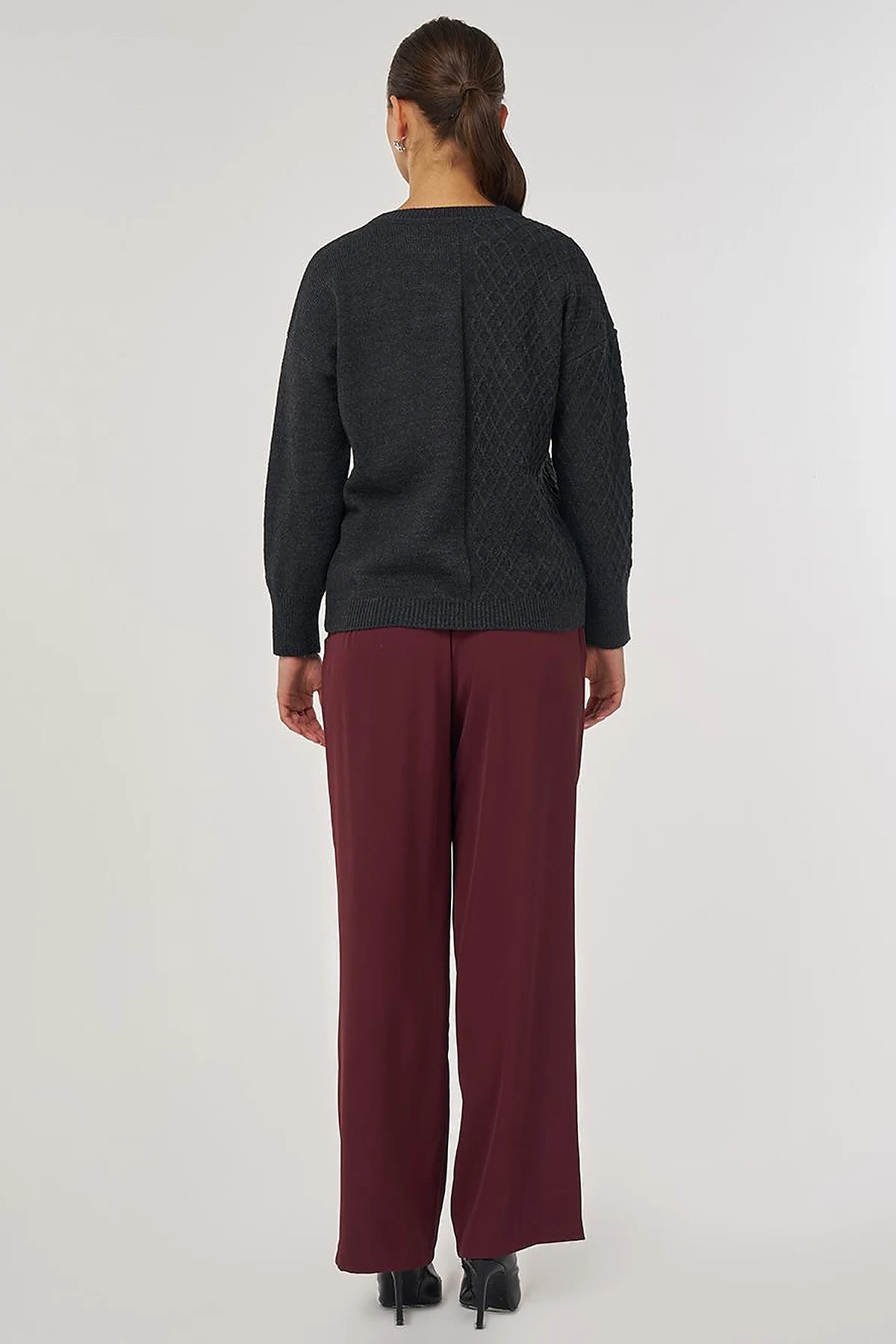 Knitted Sweater in Anthracite