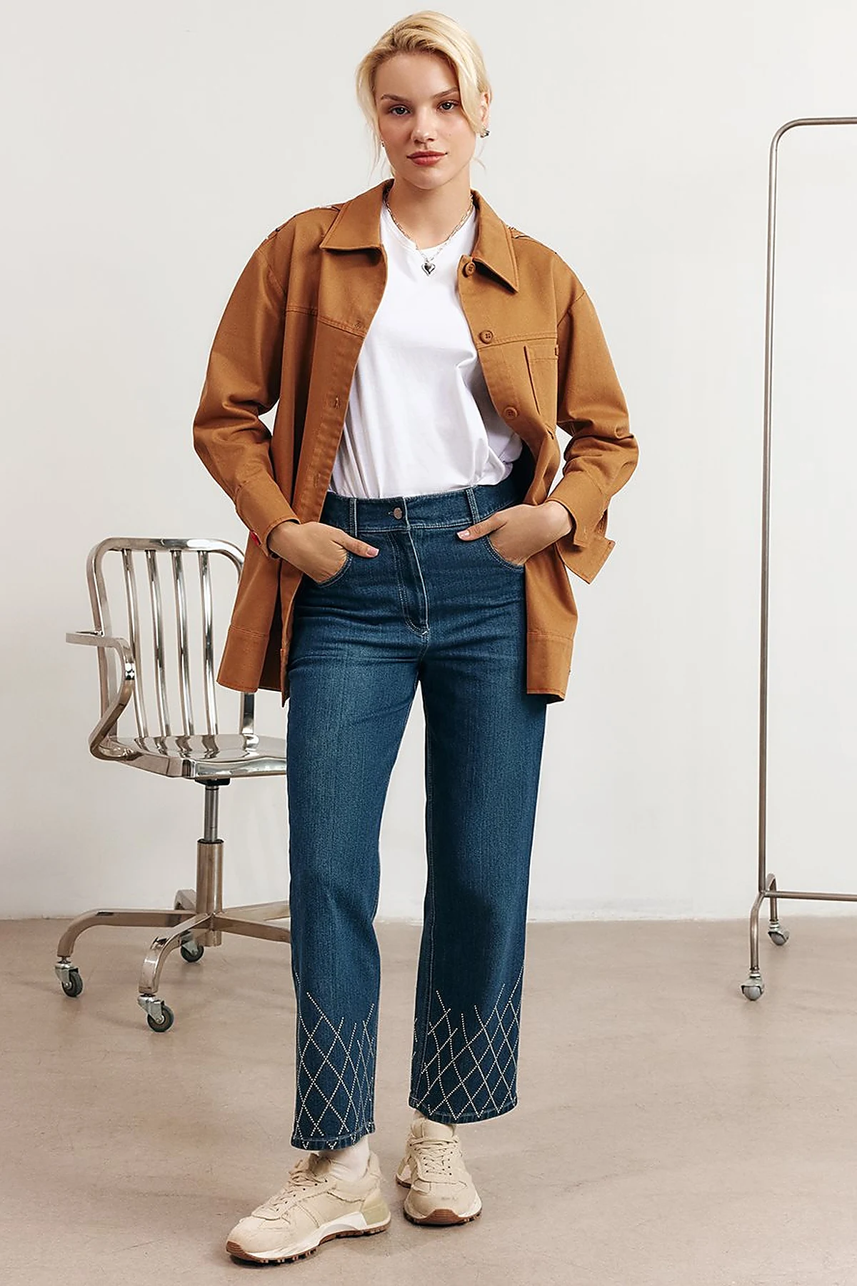 Embroidered Canvas Jacket Tobacco