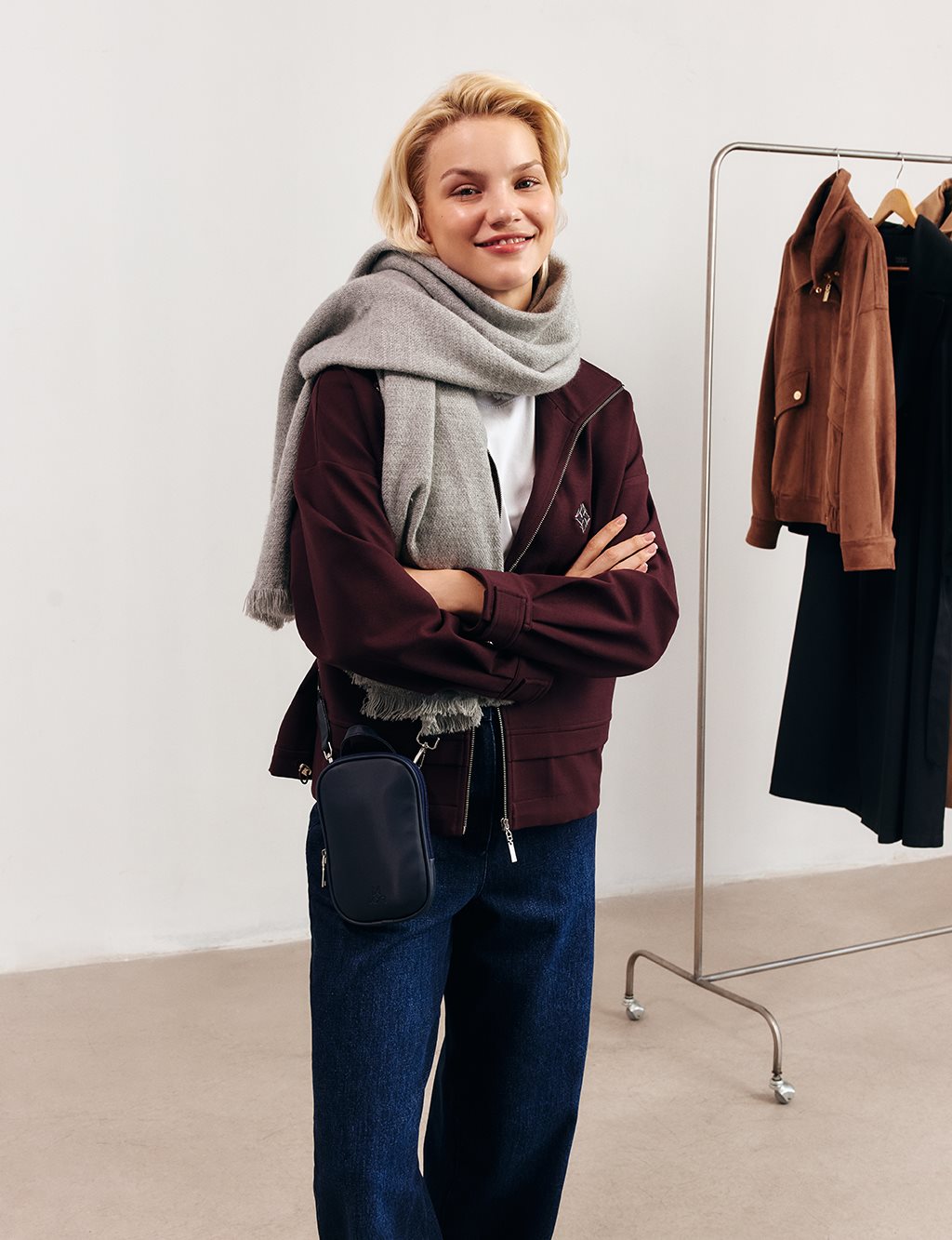 Dikiş Detaylı Kısa Ceket Koyu Bordo