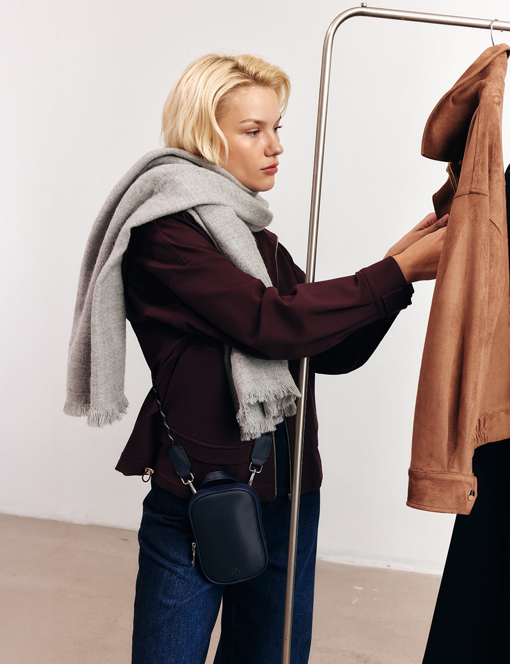 Dikiş Detaylı Kısa Ceket Koyu Bordo