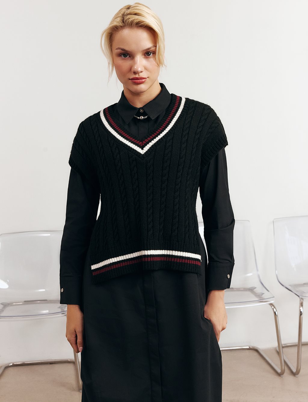 Süveter Detaylı Pamuklu Elbise Siyah