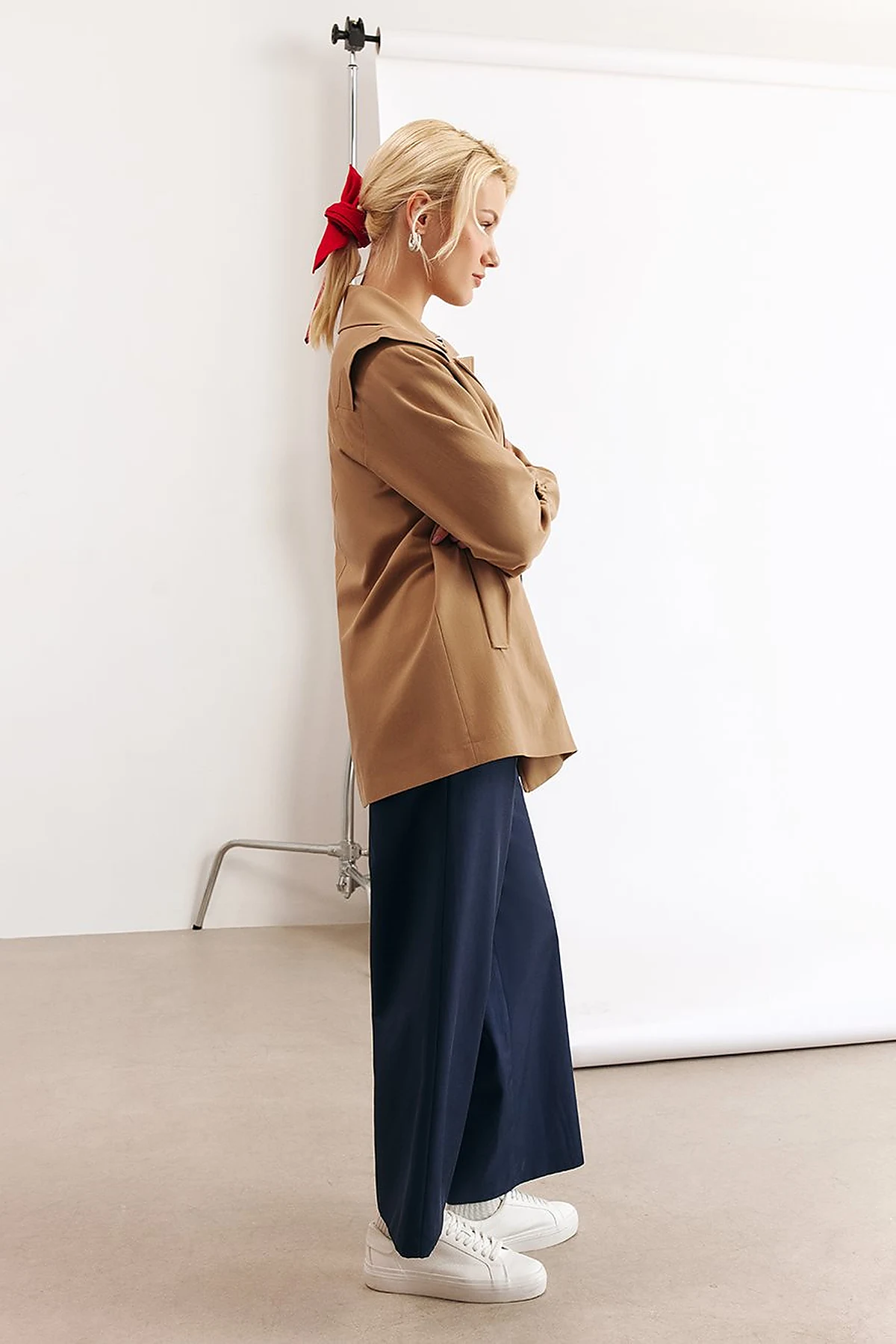 Elastic Cuff Shoulder Detailed Double-Breasted Jacket Beige