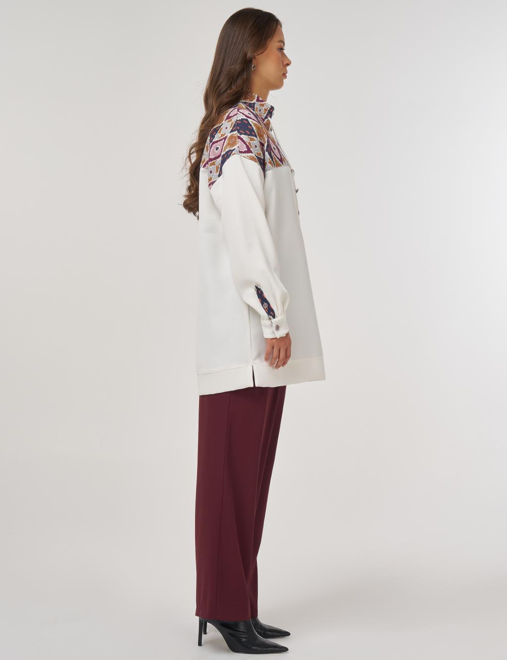 Stand Collar Sweatshirt – Ecru 