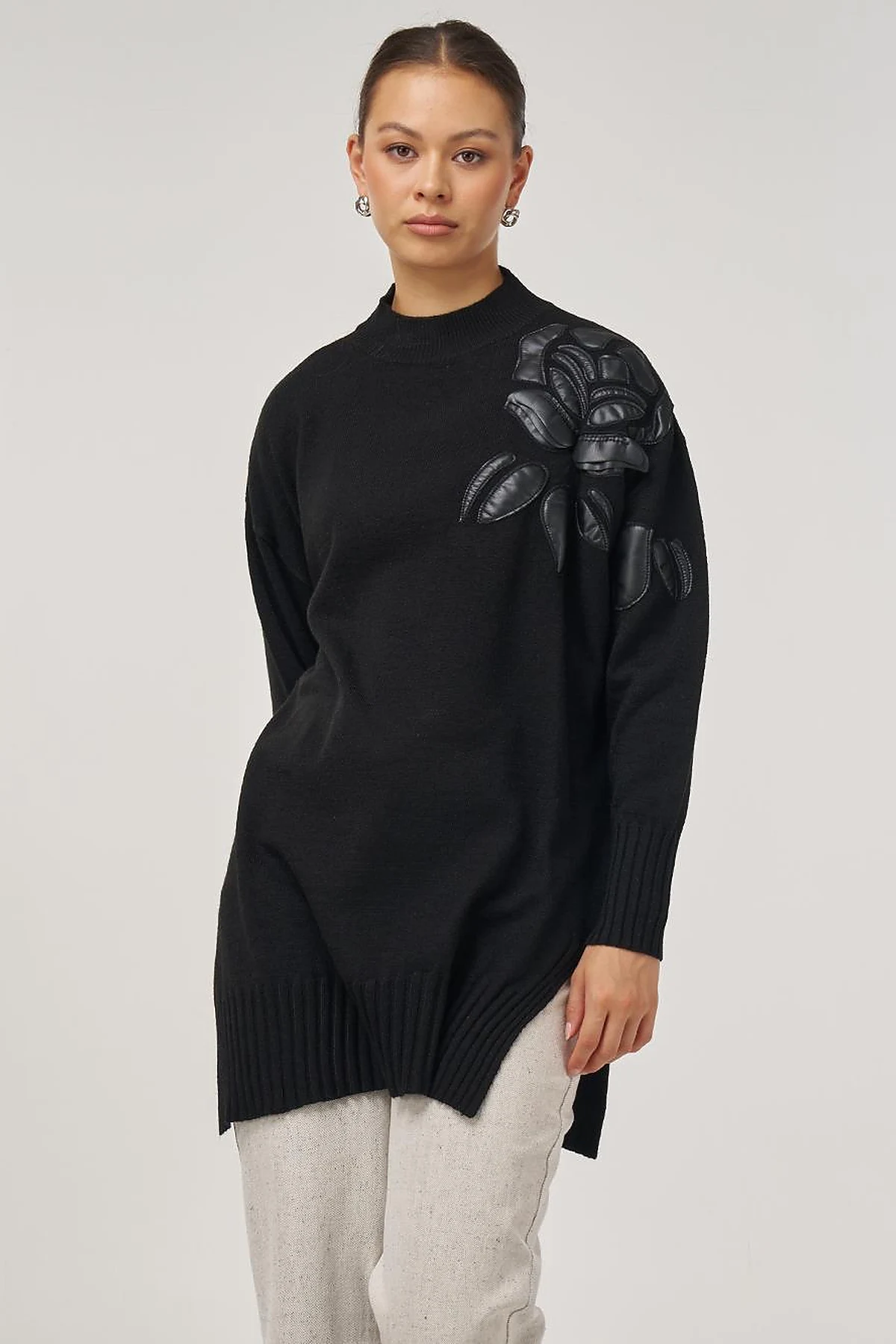 Appliqué Knit Tunic Black