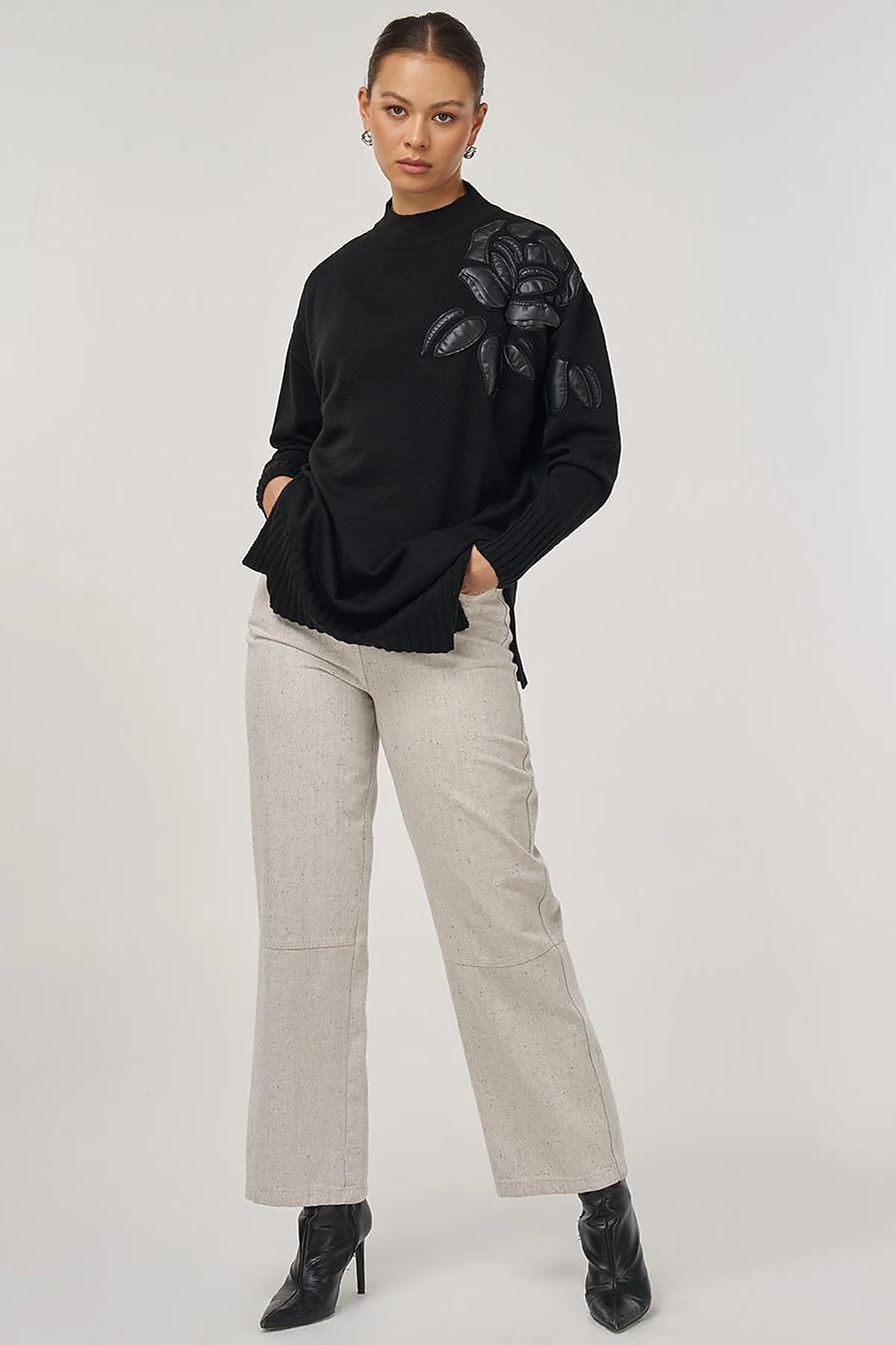 Appliqué Knit Tunic Black