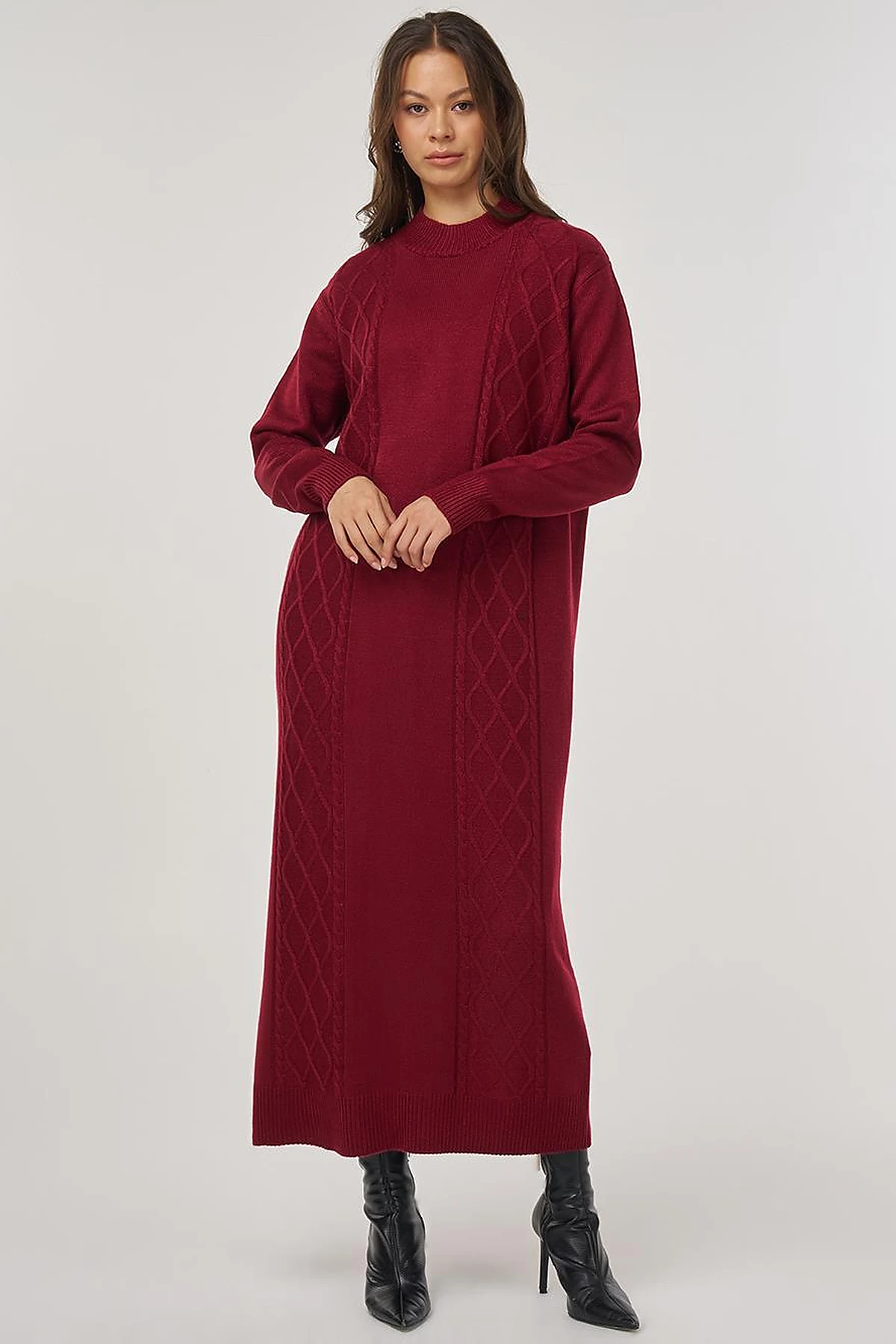 Knitted Pattern Knit Dress – Burgundy