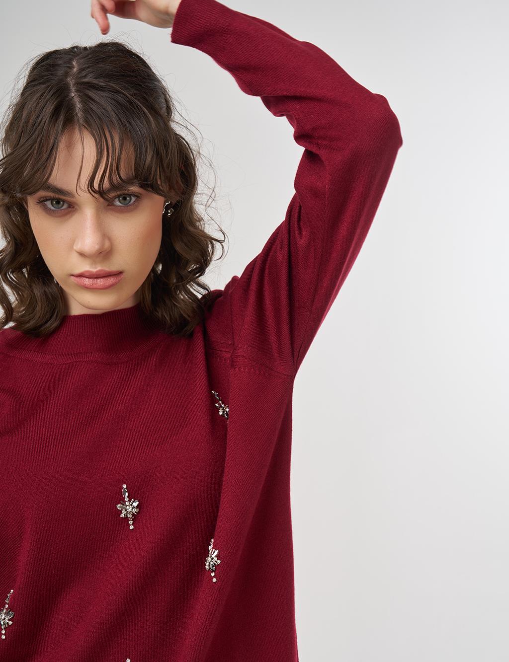 Stone-Embellished Knit Tunic – Burgundy 