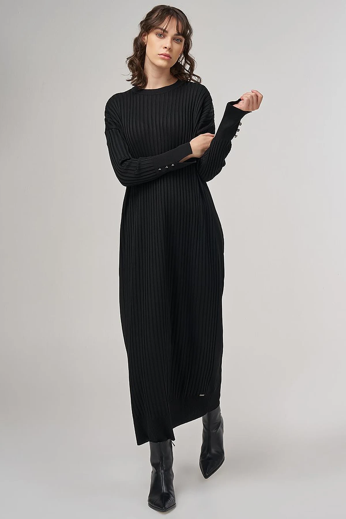 Ribbed Crew Neck Knit Maxi Dress Black 