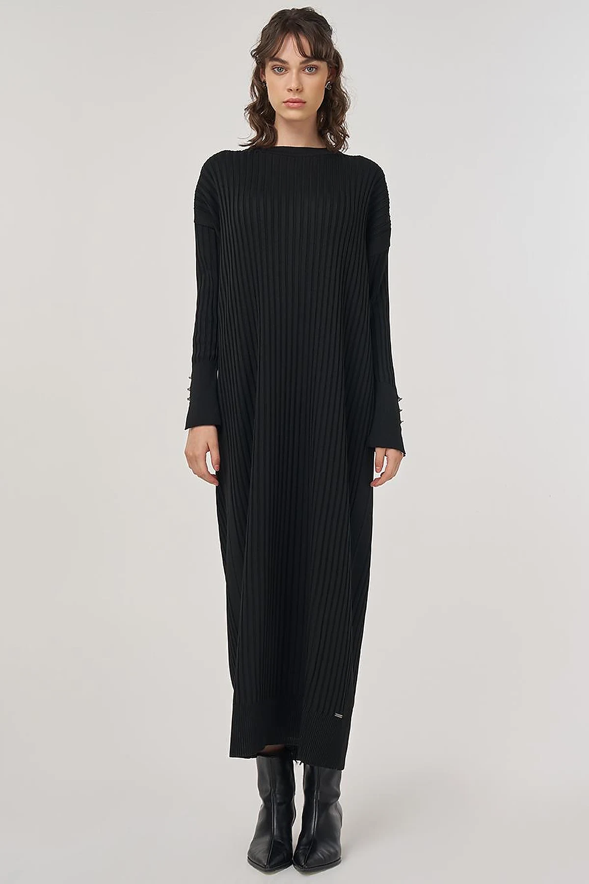 Ribbed Crew Neck Knit Maxi Dress Black 