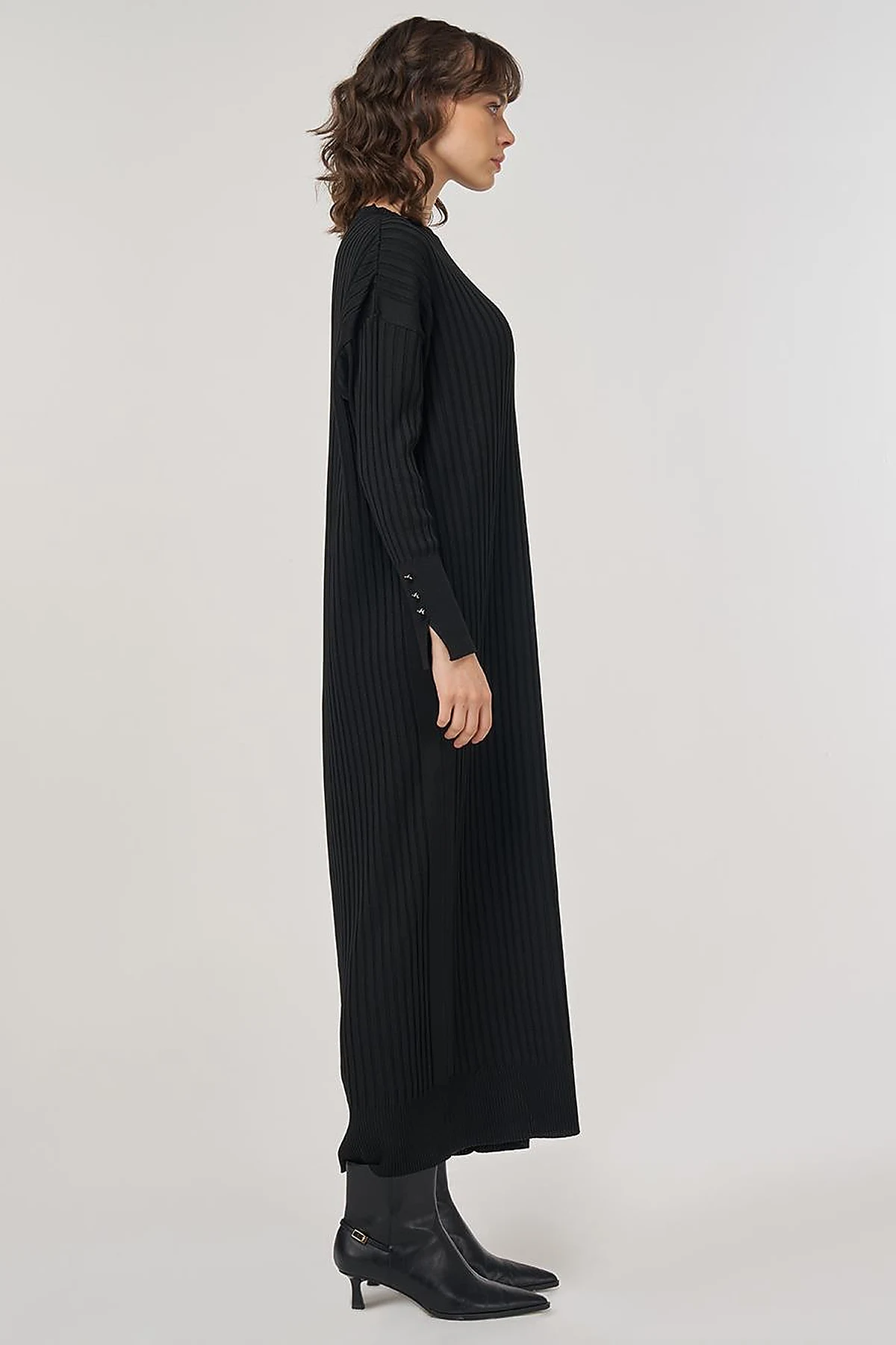 Ribbed Crew Neck Knit Maxi Dress Black 