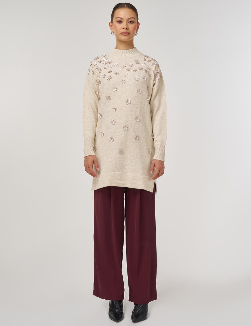 Floral Appliqué Knit Tunic – Cream 