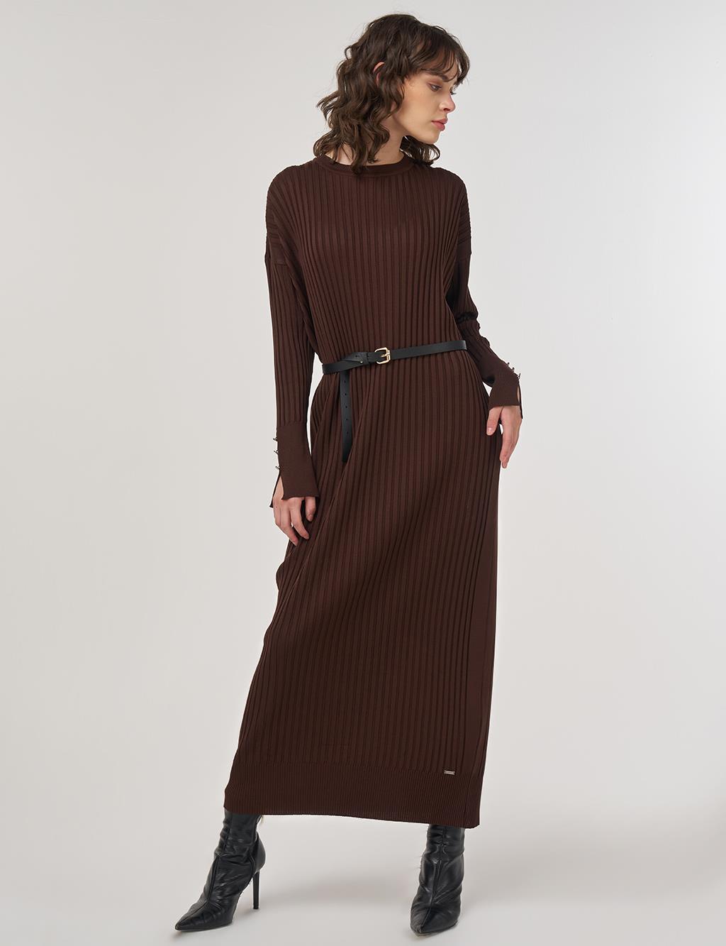 Ribbed Crew Neck Knit Maxi Dress Brown