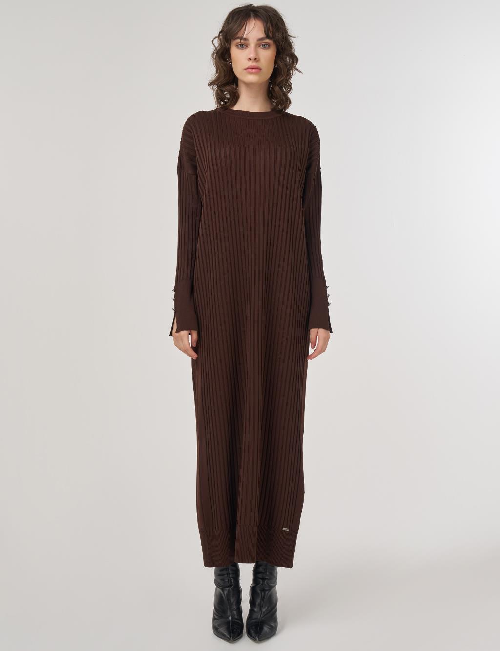 Ribbed Crew Neck Knit Maxi Dress Brown