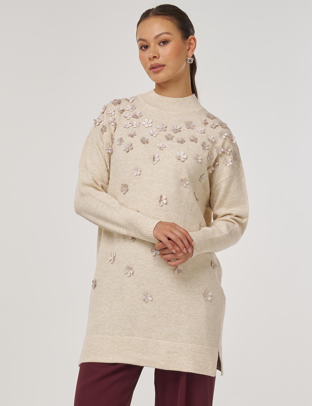 Floral Appliqué Knit Tunic – Cream 