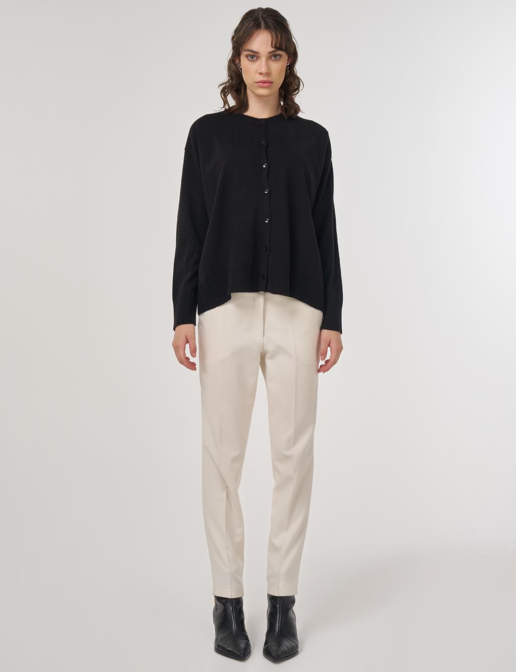 Düğme Detaylı Triko Hırka Siyah 