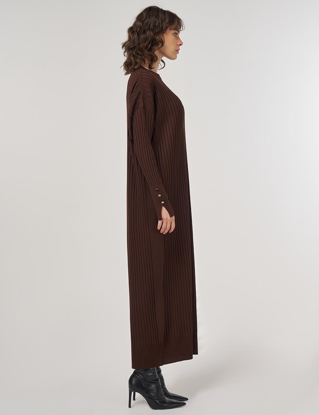 Ribbed Crew Neck Knit Maxi Dress Brown