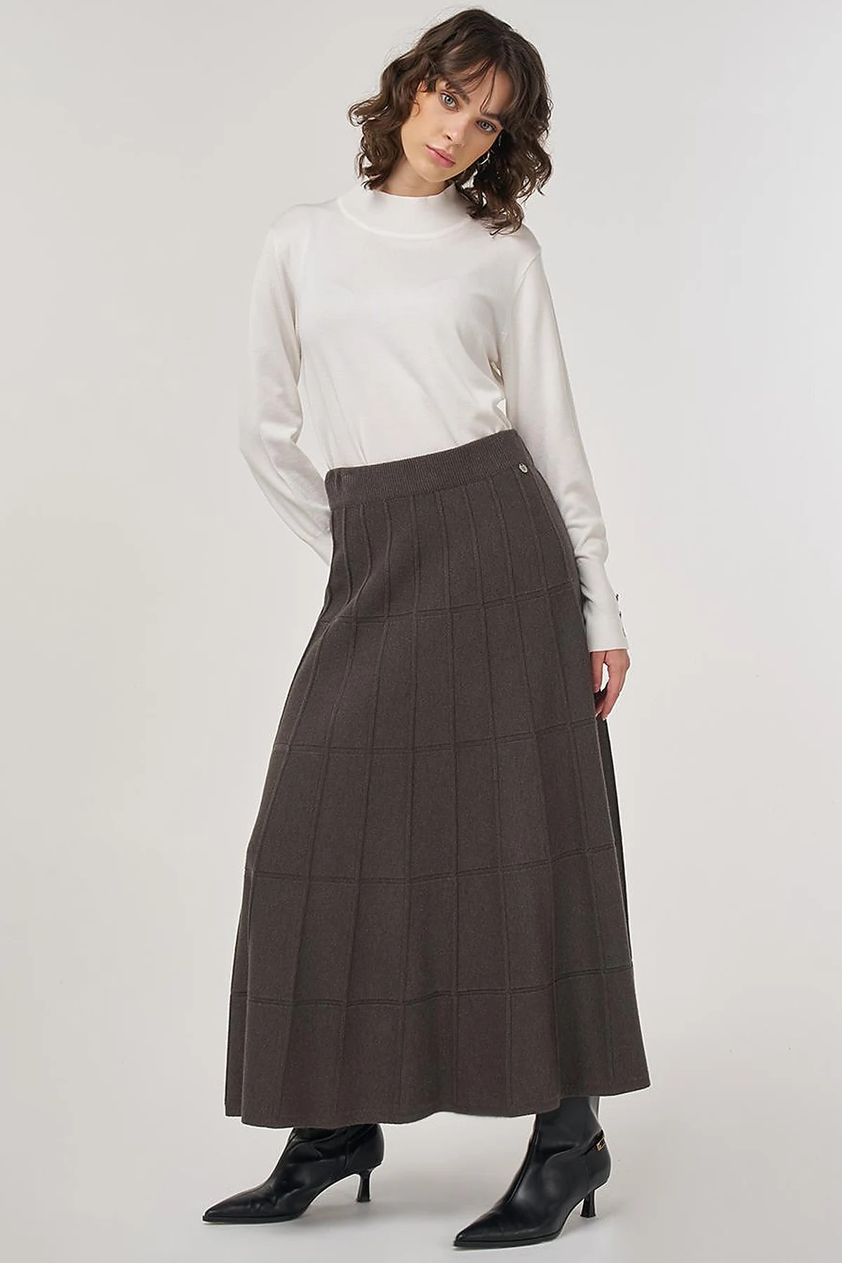 Stitched Viscose Knit Skirt in Anthracite 