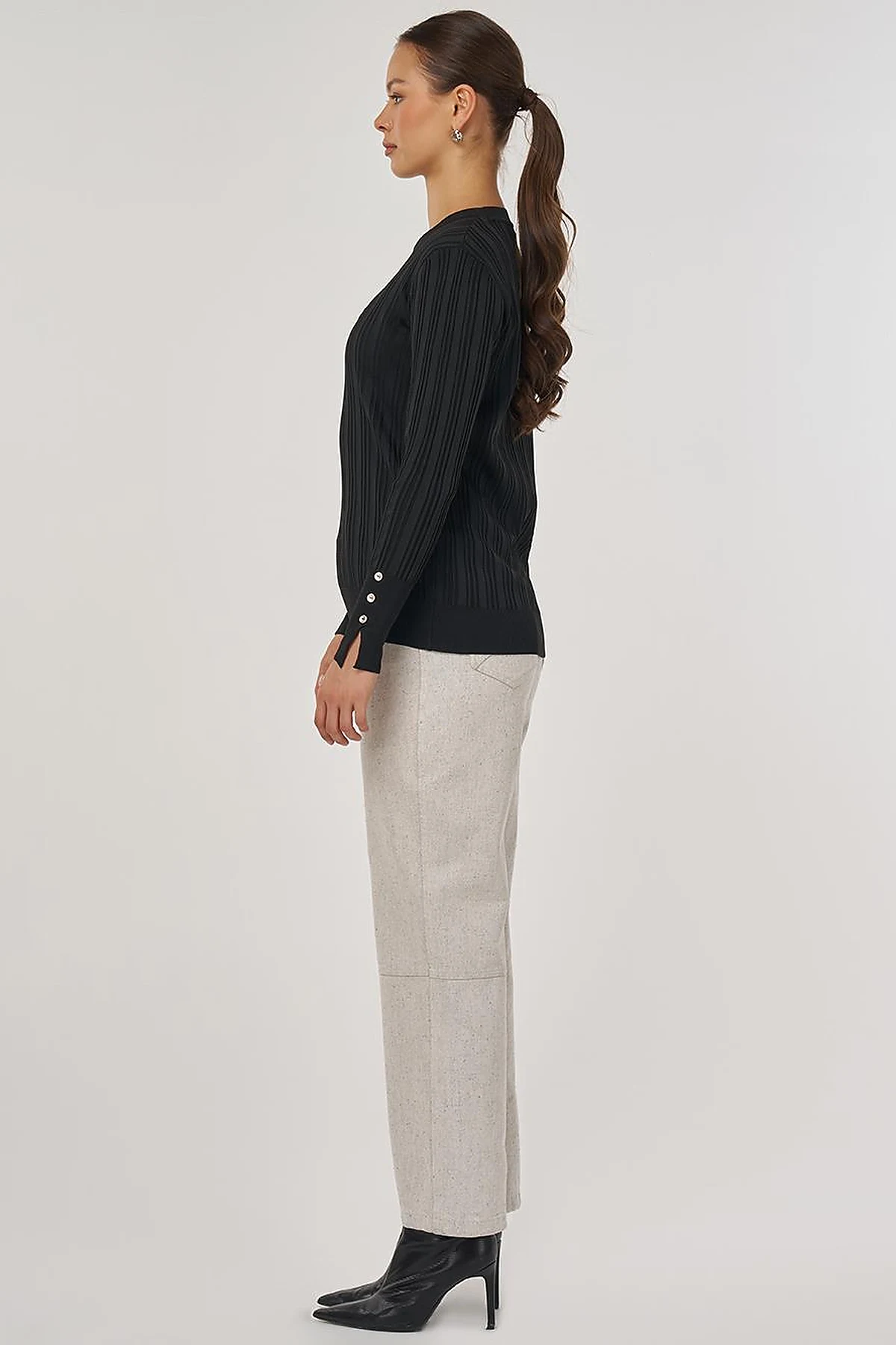 Accessory-Buttoned Knit Sweater Black