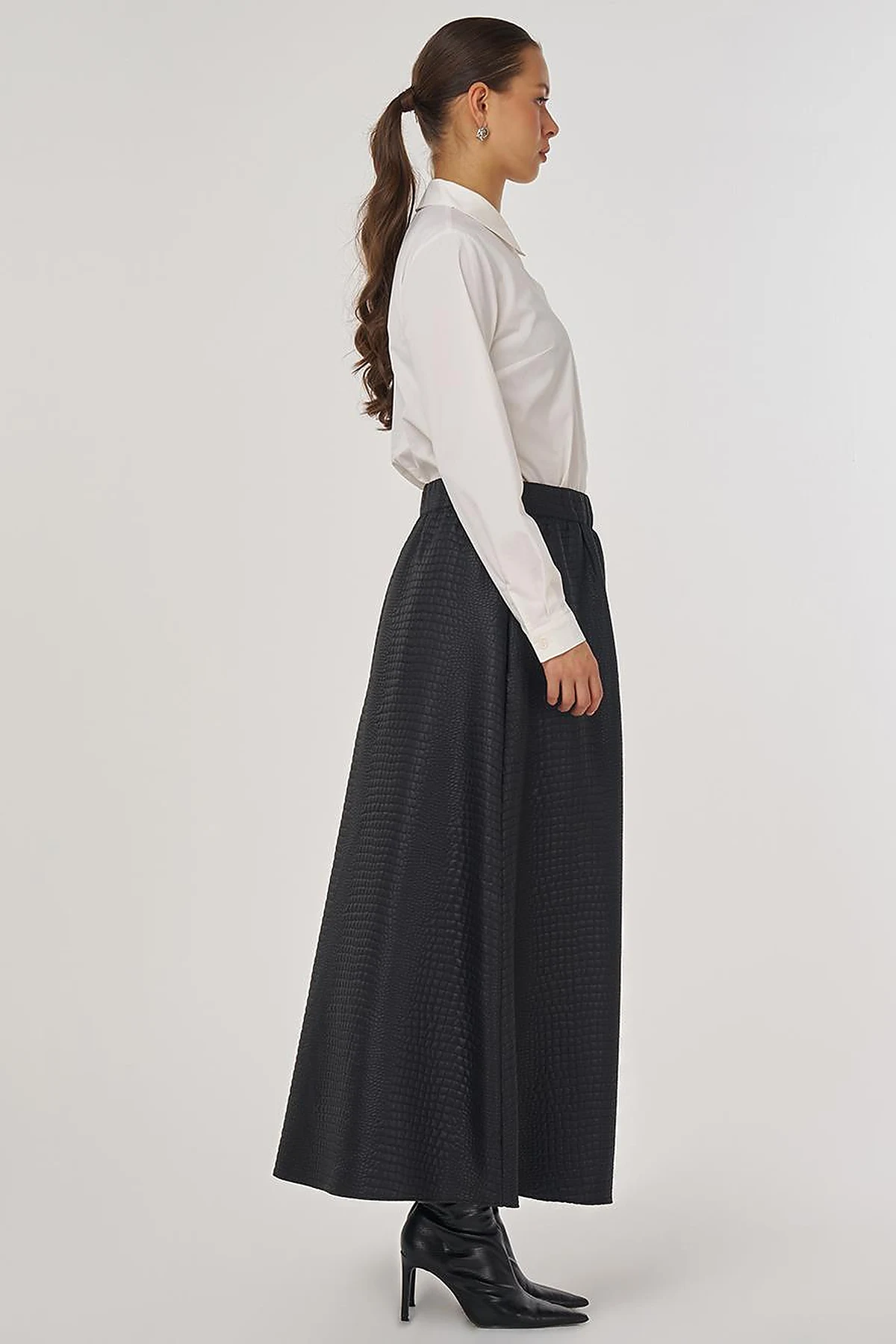 Zippered Faux Leather Skirt Black