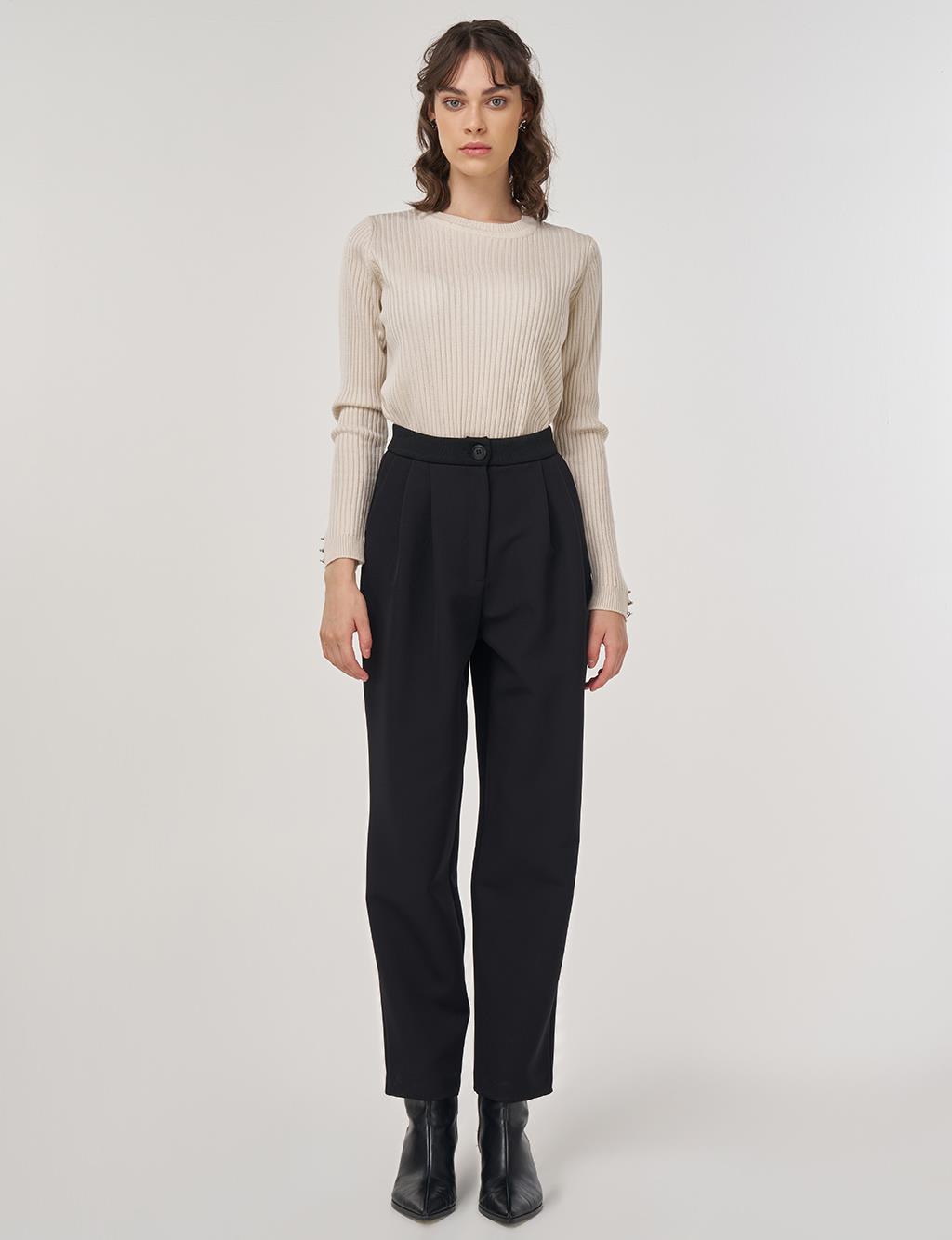 Double-Pleated Pants – Black