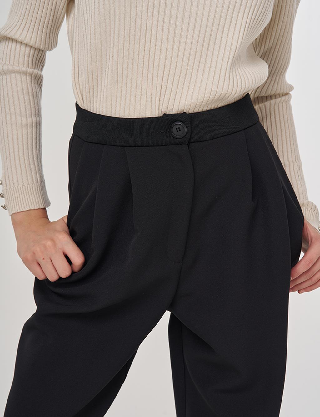 Double-Pleated Pants – Black