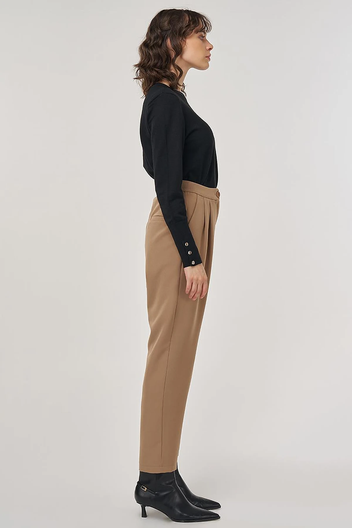 Double-Pleated Trousers in Dark Taupe